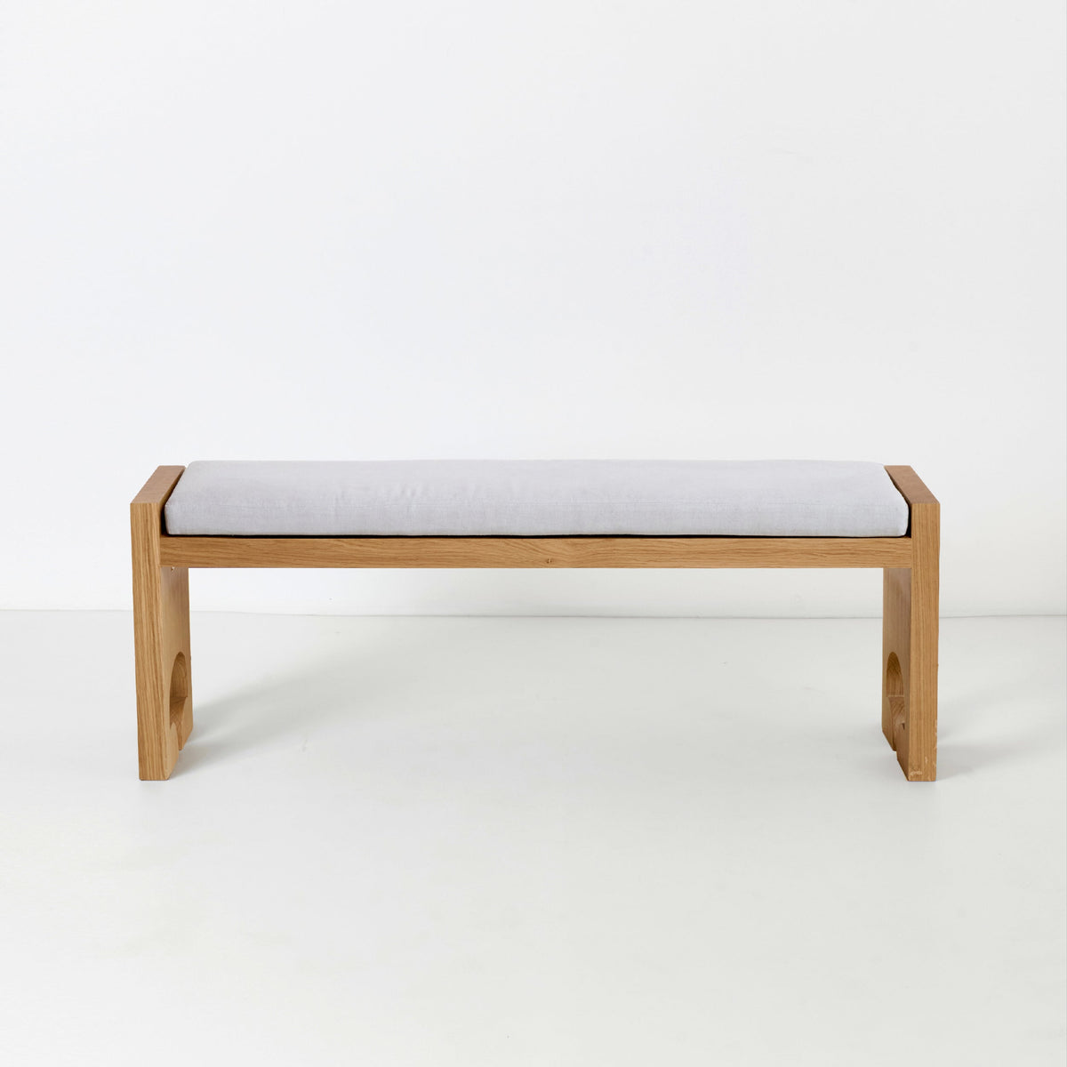 Quinta Bench — detail view