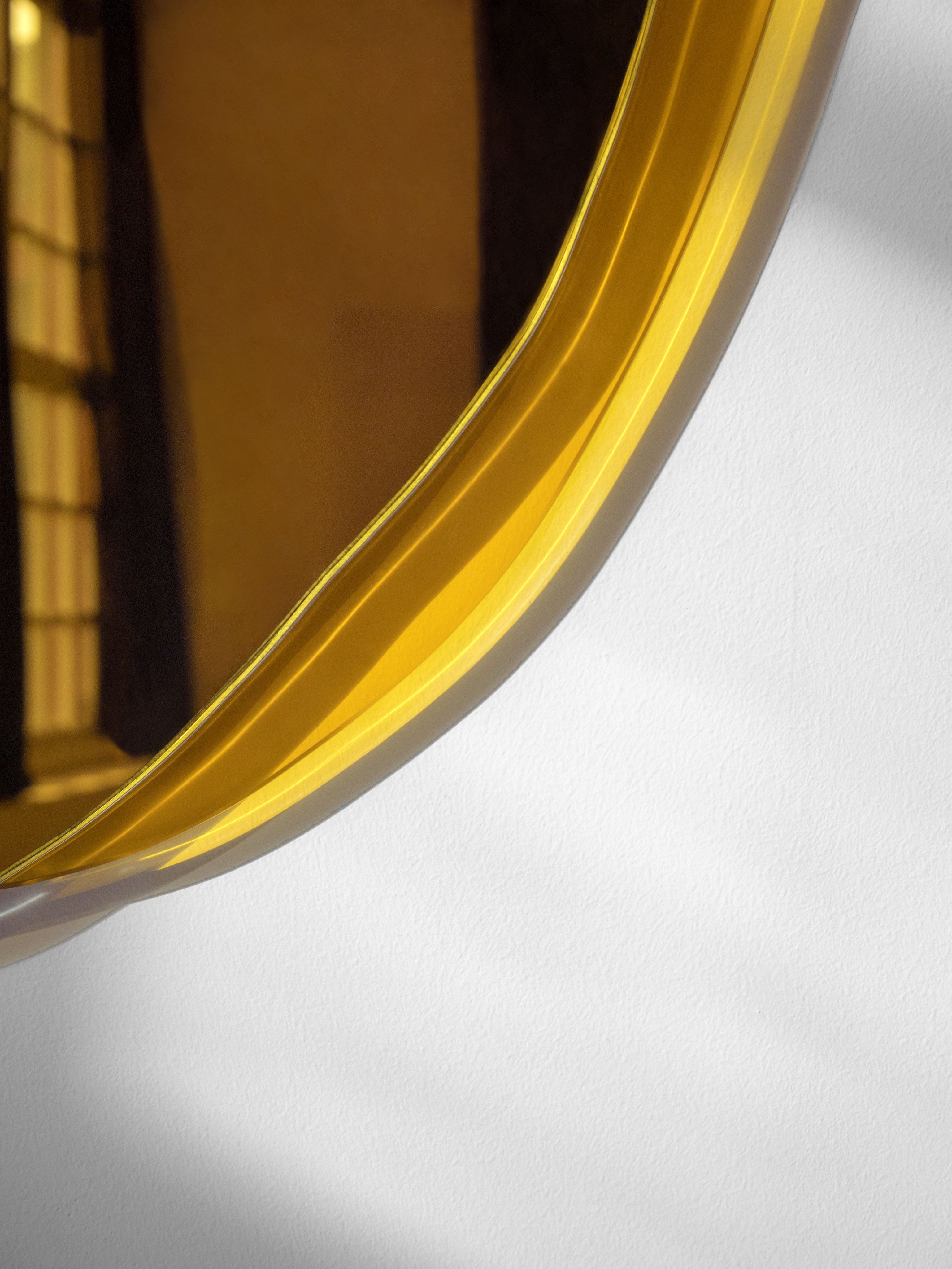 Mirror Ombrée Gold — side angle
