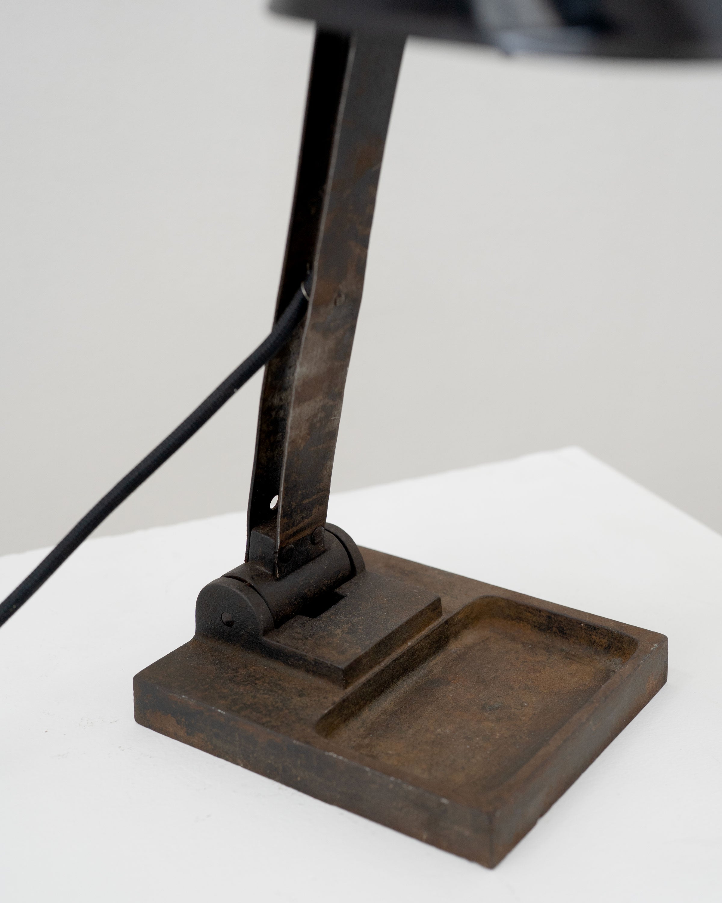 Cast Iron Bankers Table Lamp, c.1930 — close-up
