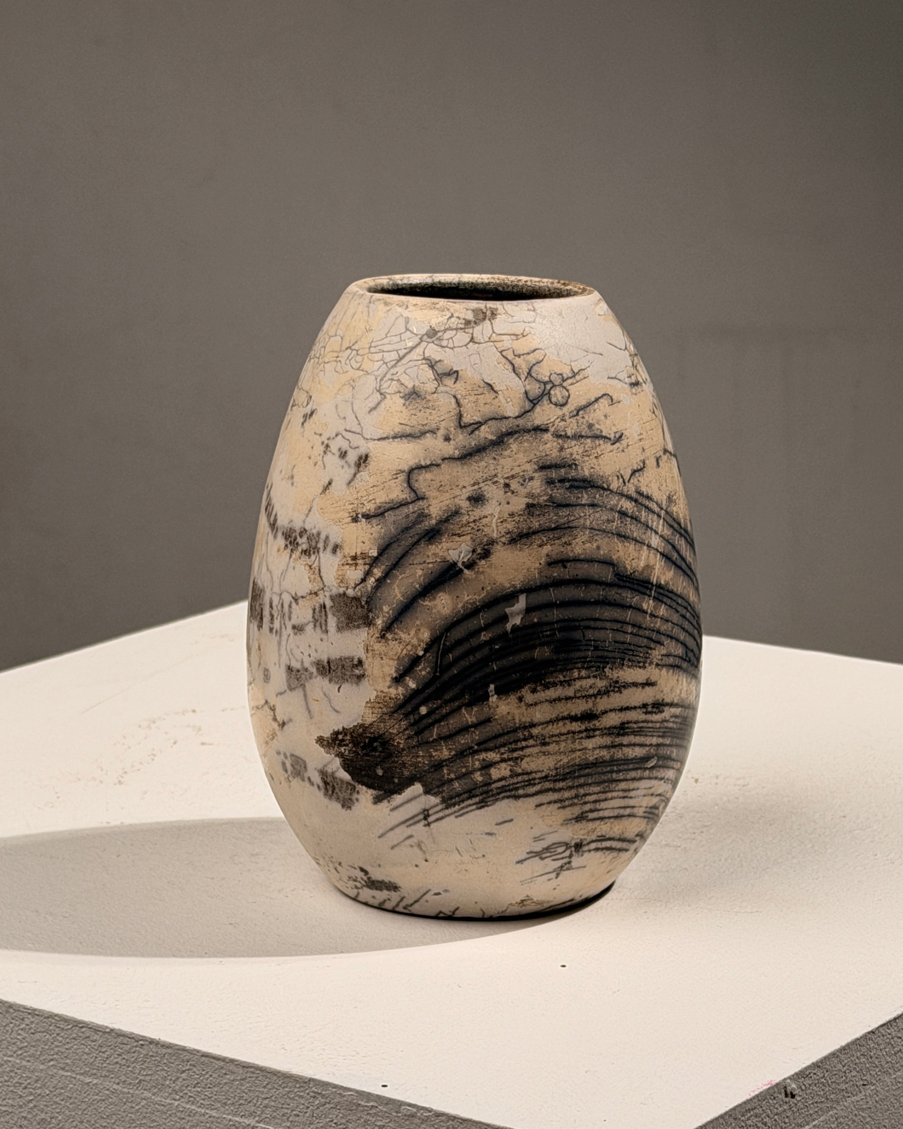 Small abstract raku ceramic vase, second half of the 20th century by Figuresdesign | The Oblist
