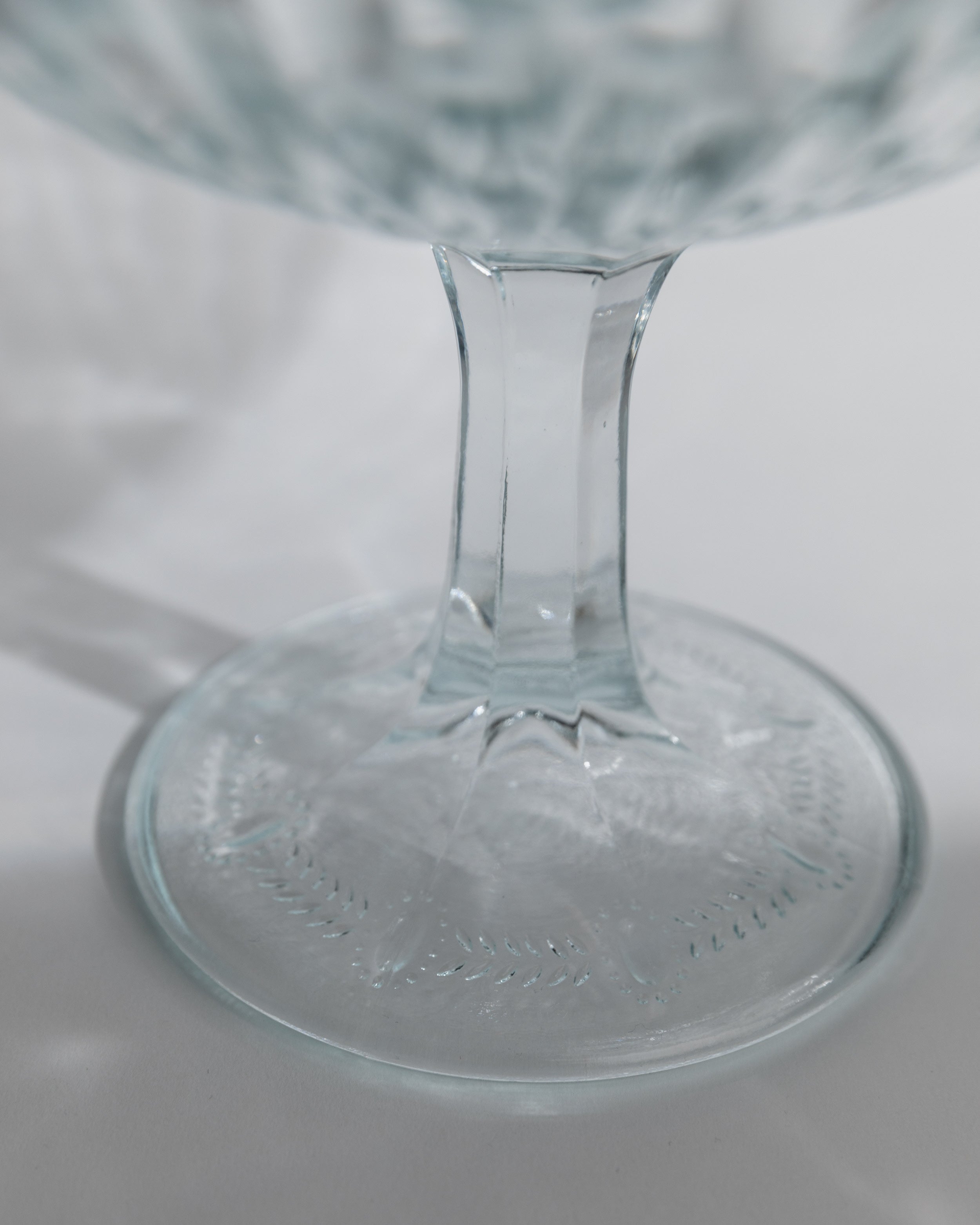Clear glass serving dish with decorative etched pattern from 1910s Poland