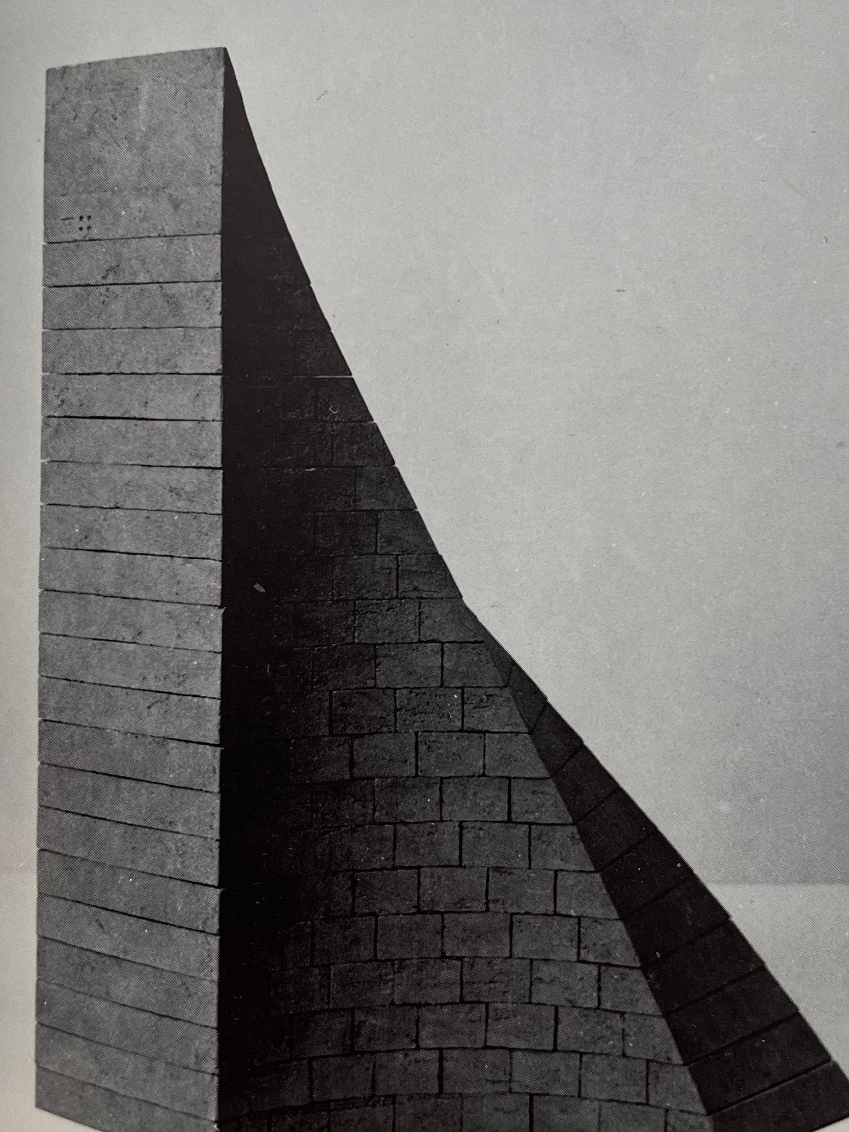 Deutscher Künstlerbund’un 36. Jahresausstellung - Vintage Art Catalog Book — side angle