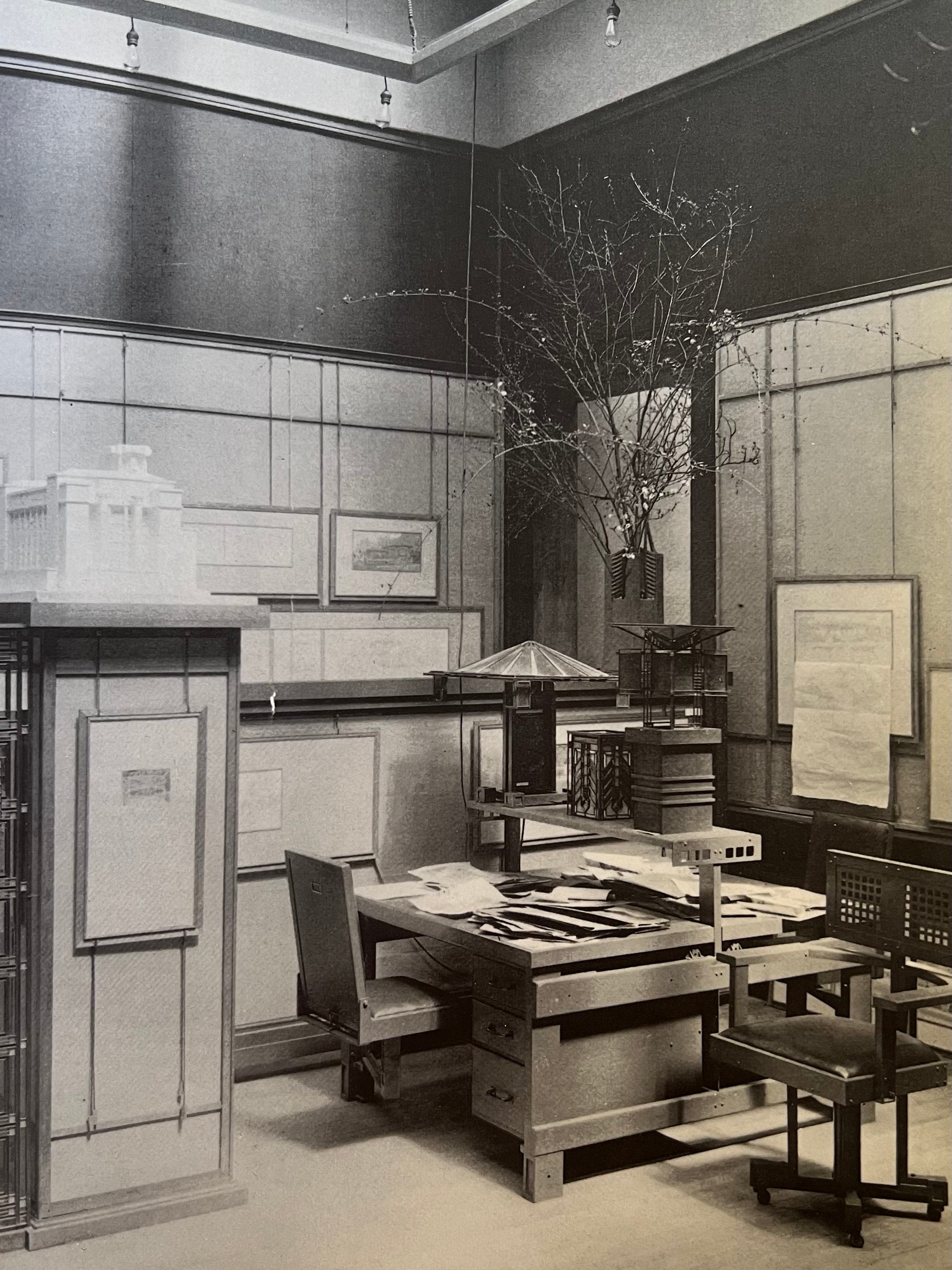 Frank Lloyd Wright - Architecture Book | The Oblist