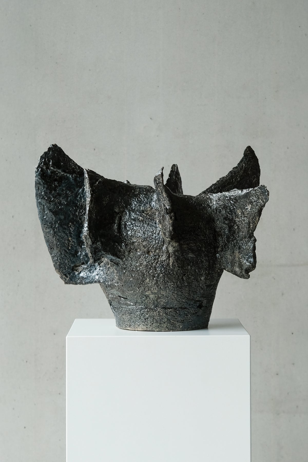 Gallop II, Vessel Sculpture  by Veronika Janovec | The Oblist