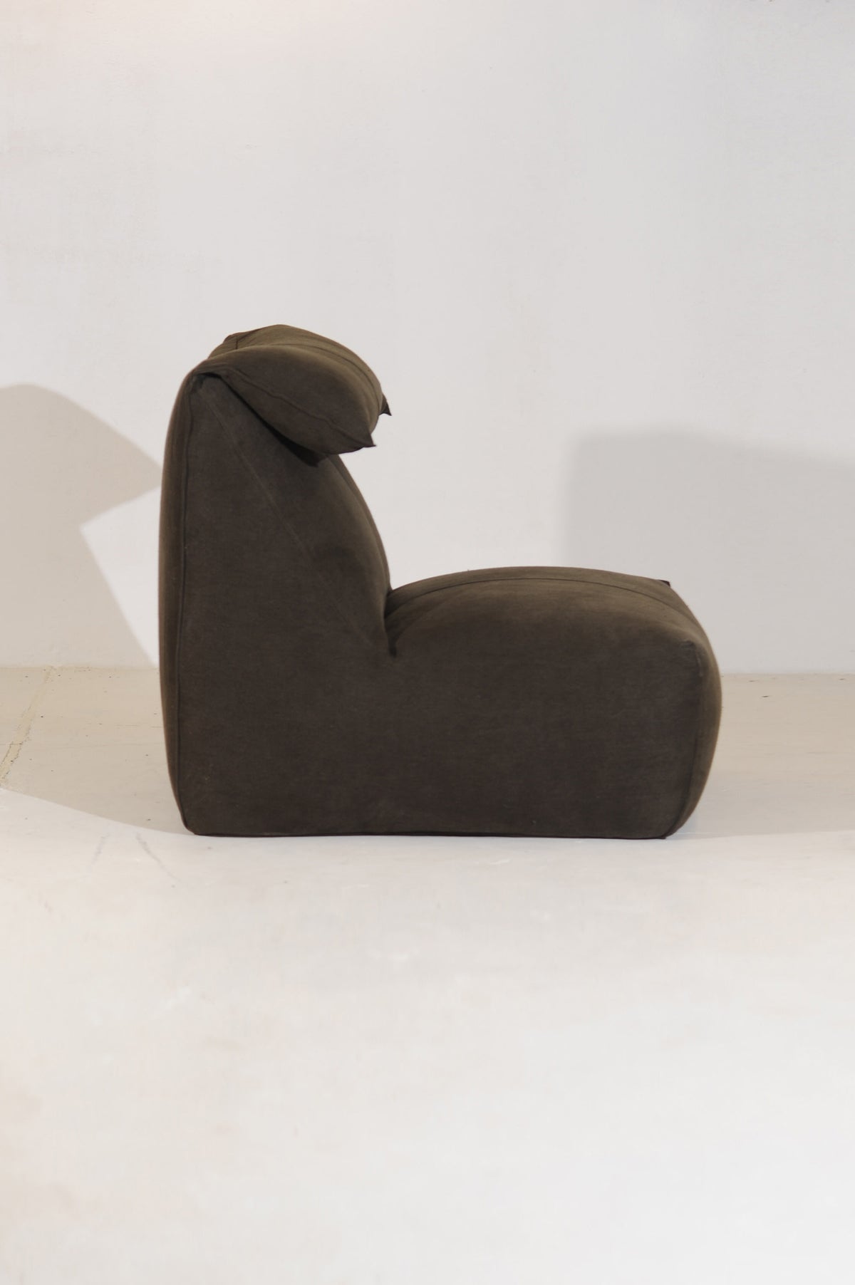 Rare Le Bambole Set of Lounge Chairs by Mario Bellini for B&B Italia, 1971 — close-up