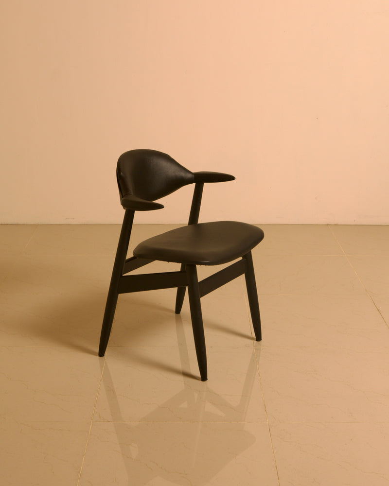Dutch "Buffalo" Armchair in Wood and Black Leather, 1960s by Treaptyque | The Oblist — vintage black leather design