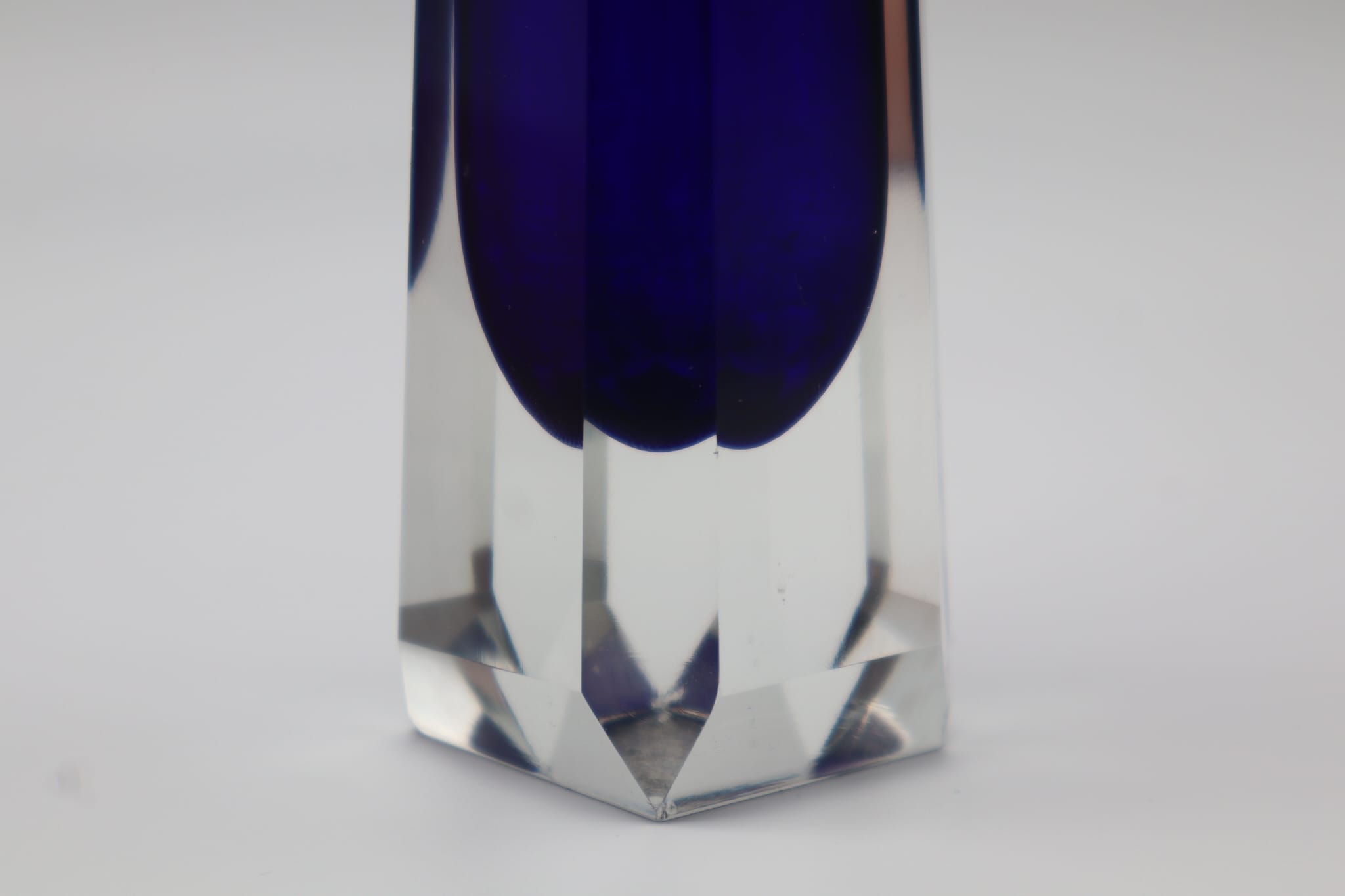 Murano Sommerso Glass Vase – Cobalt Blue Faceted Crystal – Italian Mid Century 1960s — in context