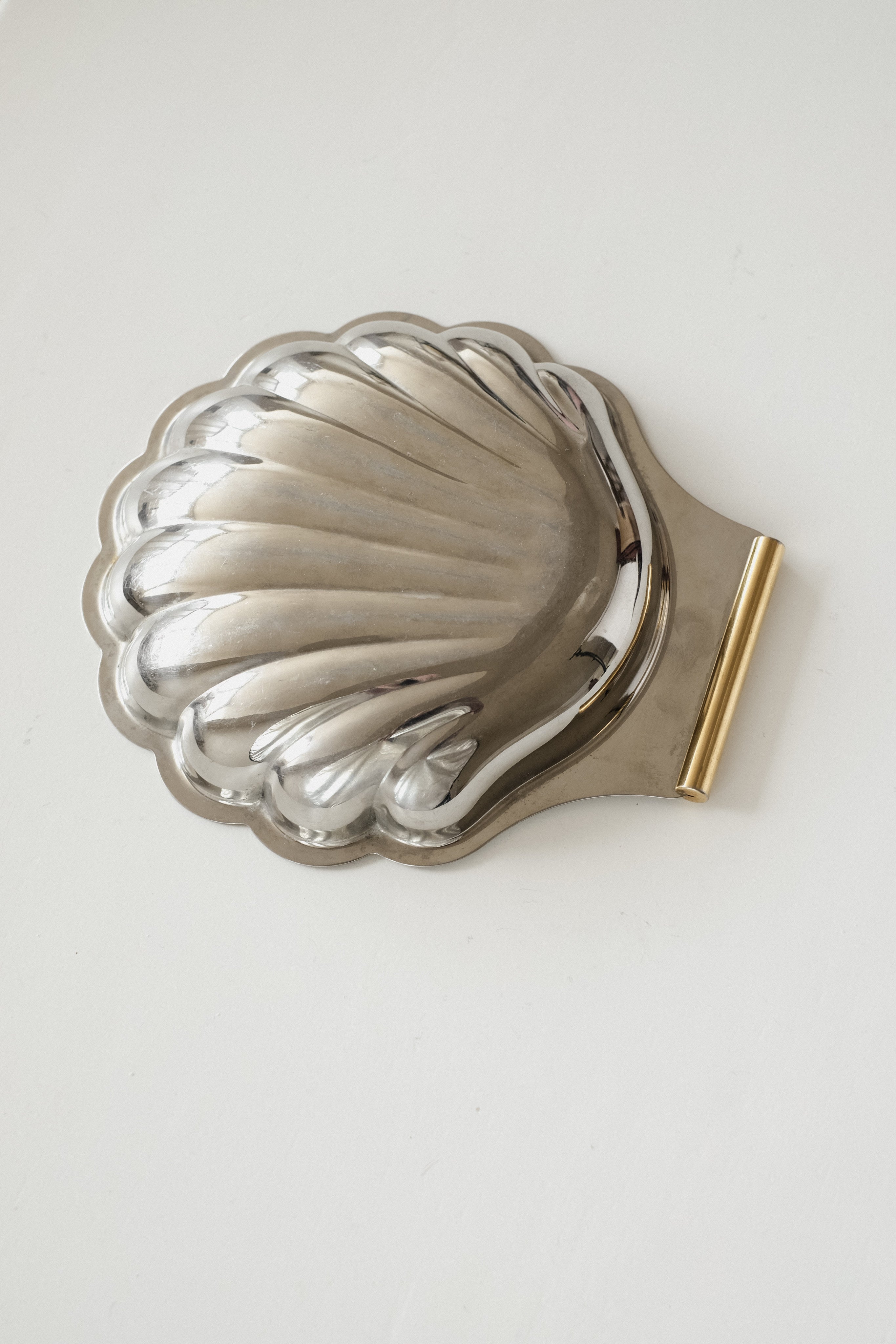 Decorative Shell Dish  — side angle