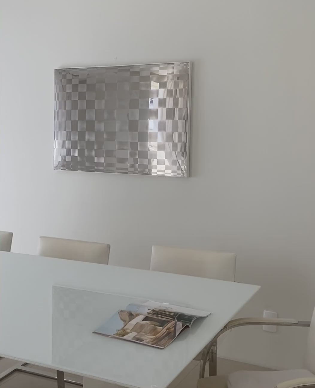 Metal Drawing – Mirror Wall Sculpture - Video