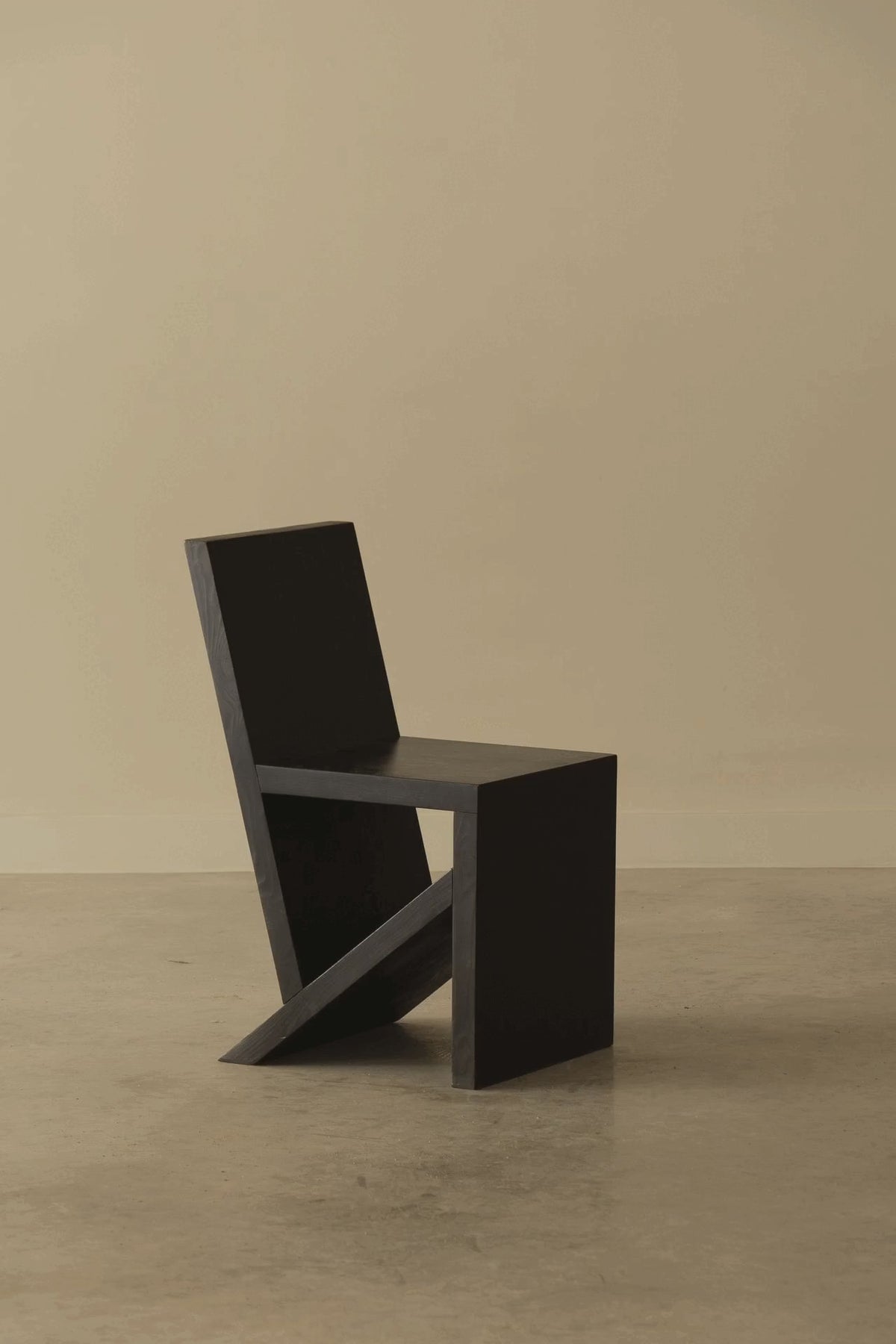 CH01 CHAIR - Video