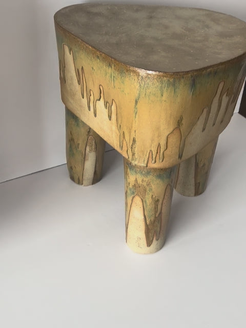 EZE Side Table in Ceramic - Video