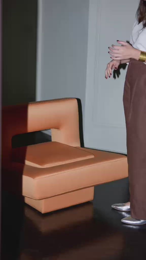 "Soft Block" sculptural Armchair - Video