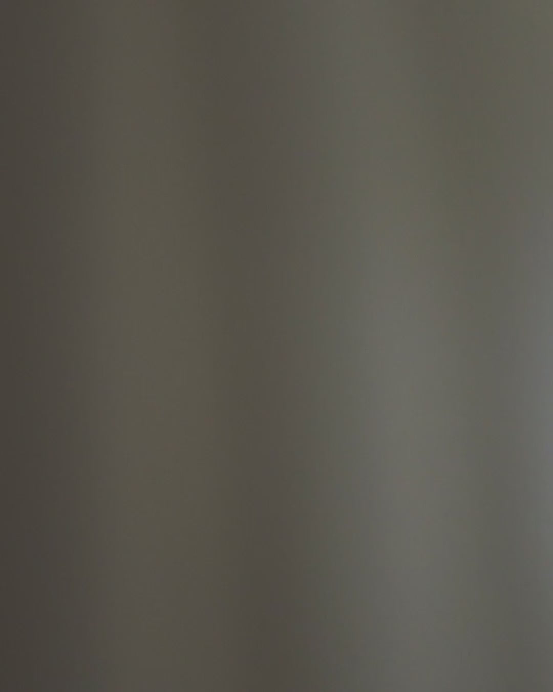 Jin, tuolo shape - Video