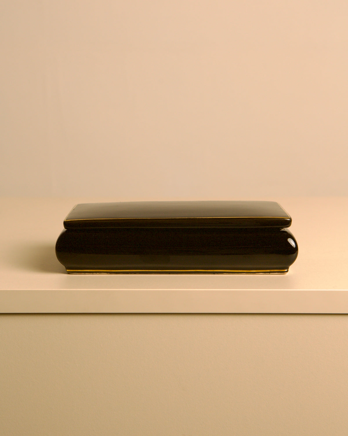Italian black and gold ceramic box, 1960s — detail view