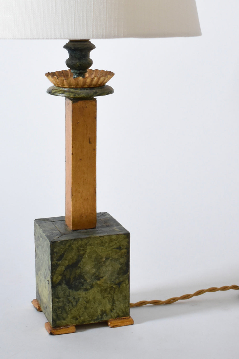 Pair of marble trompe l'oeil wooden lamps, 1940s — close-up