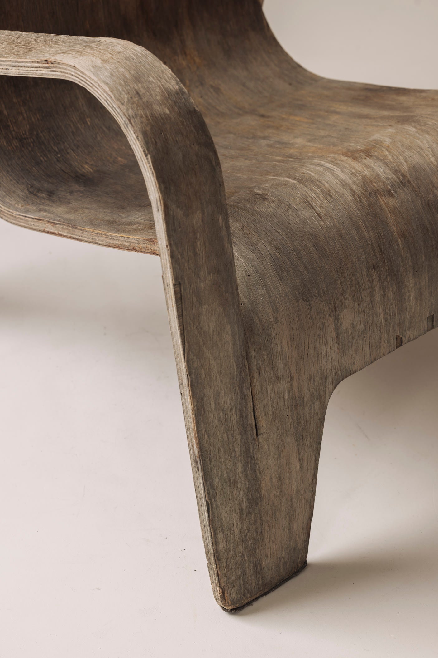 Early modernist LaWo1 armchair by Han Pieck for Lawo Ommen, the Netherlands 1946 — in context