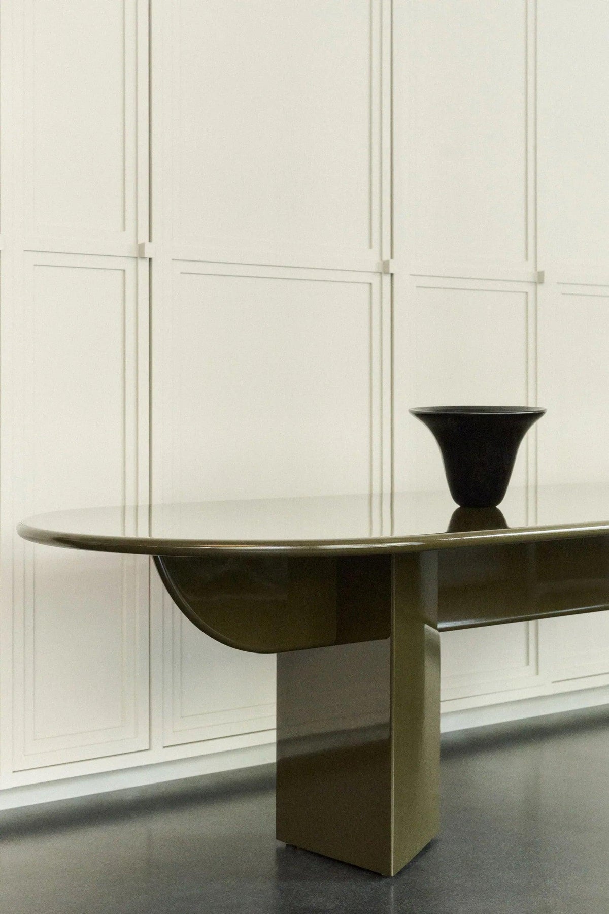 PILLABOUT TABLE 02 — additional view