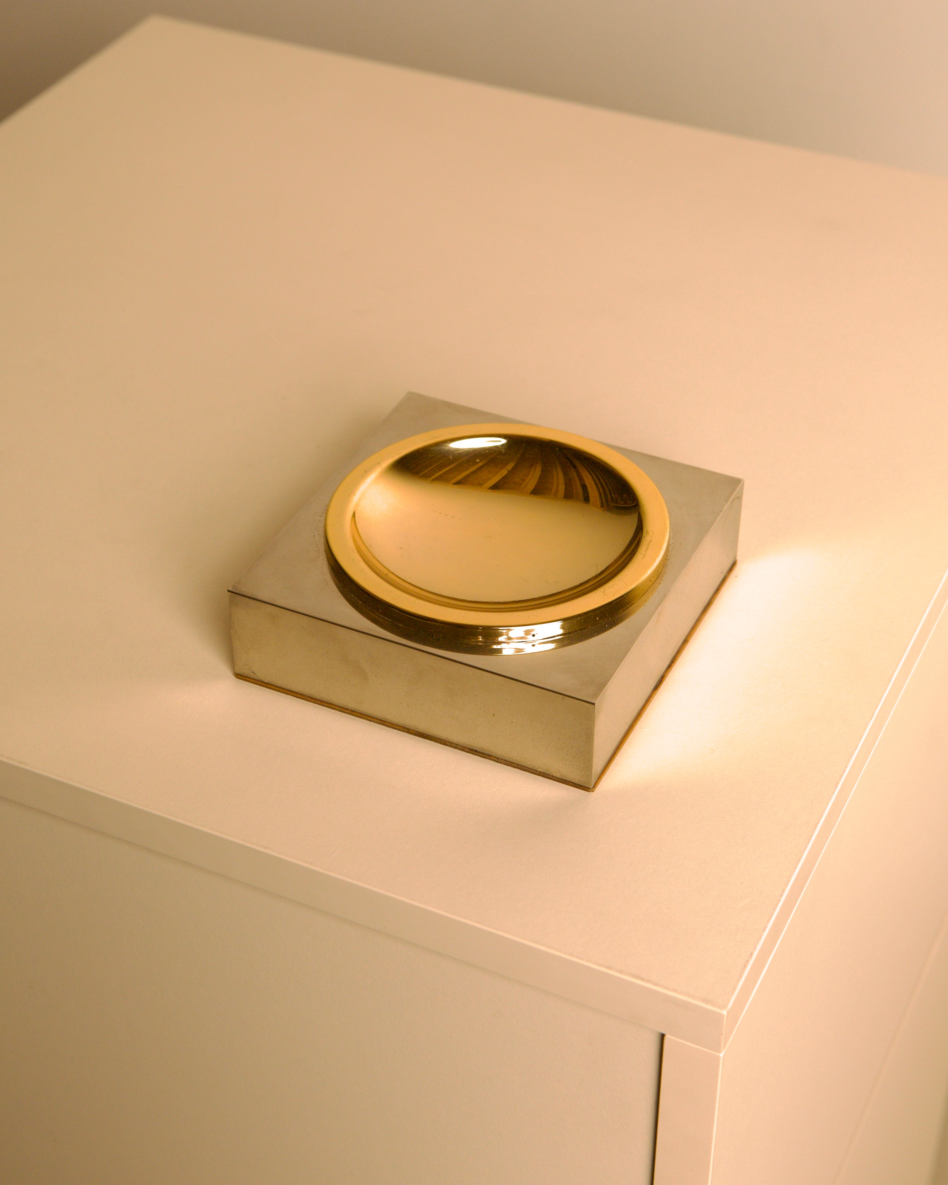 Square gold and silver-tone metal dish, Hollywood Regency style, Italy, 1970s by Treaptyque | The Oblist