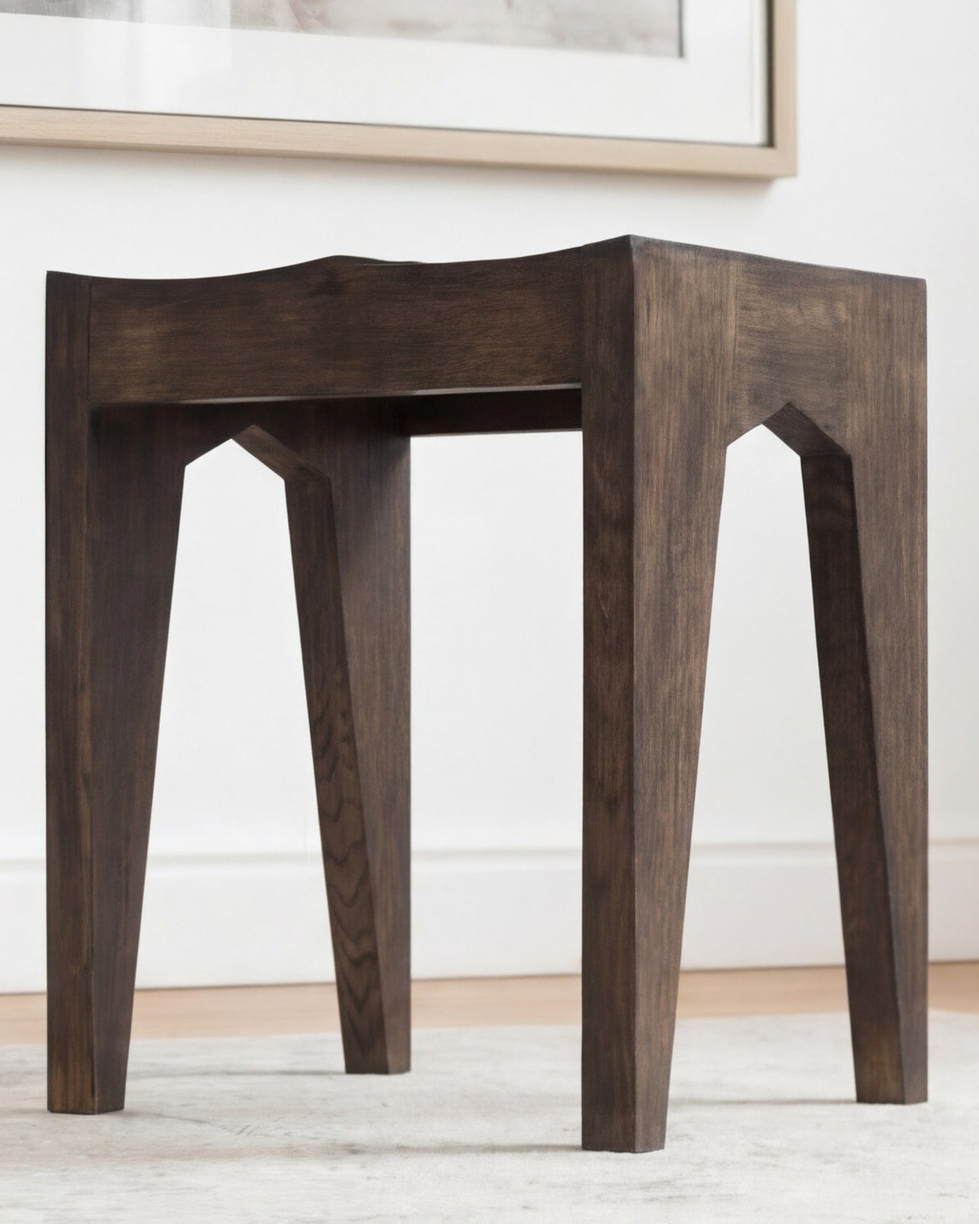 Stool "Onde" — detail view