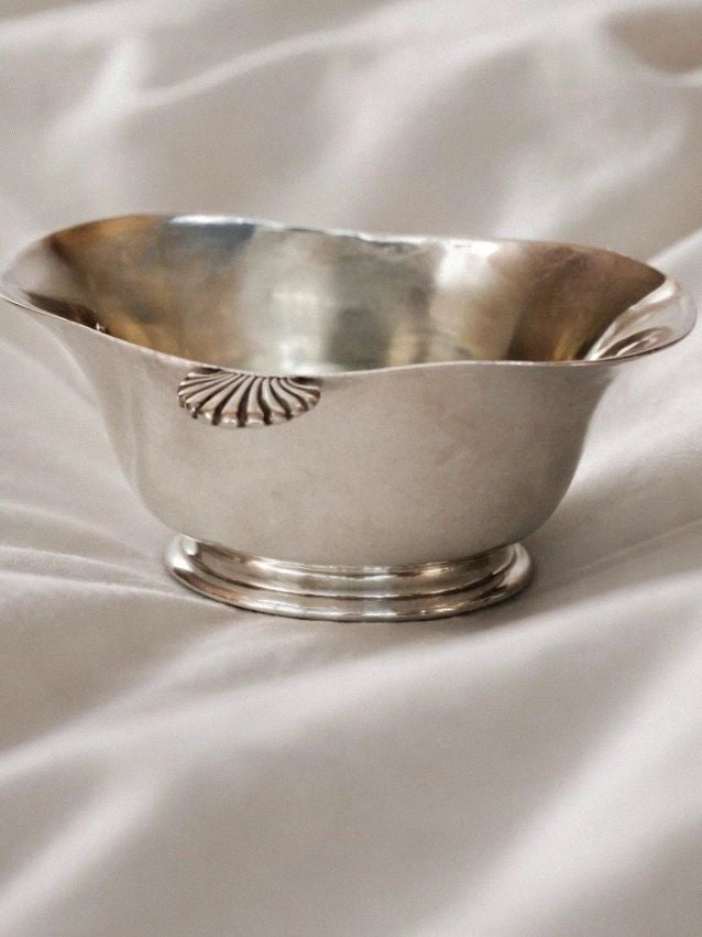 1950s Belgian Antique Wiskemann Silver-Plated Sauce Boat — detail view
