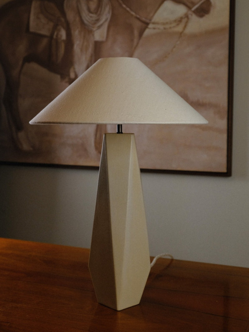 Liss off-white ceramic table lamp with conical lampshade detail