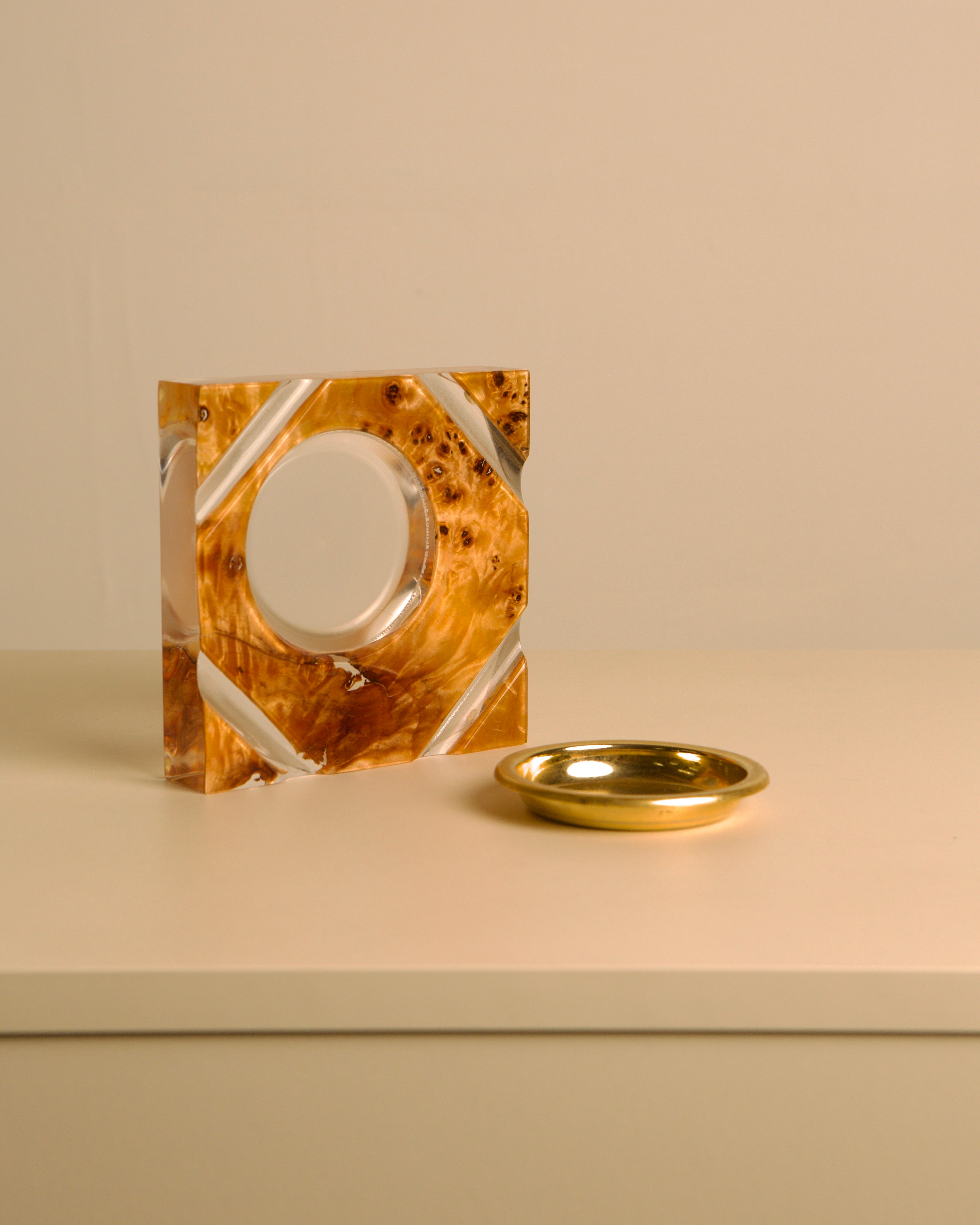 Italian catch-all in plexiglass with gilt metal and amber burl wood lid, 1970s — lifestyle setting