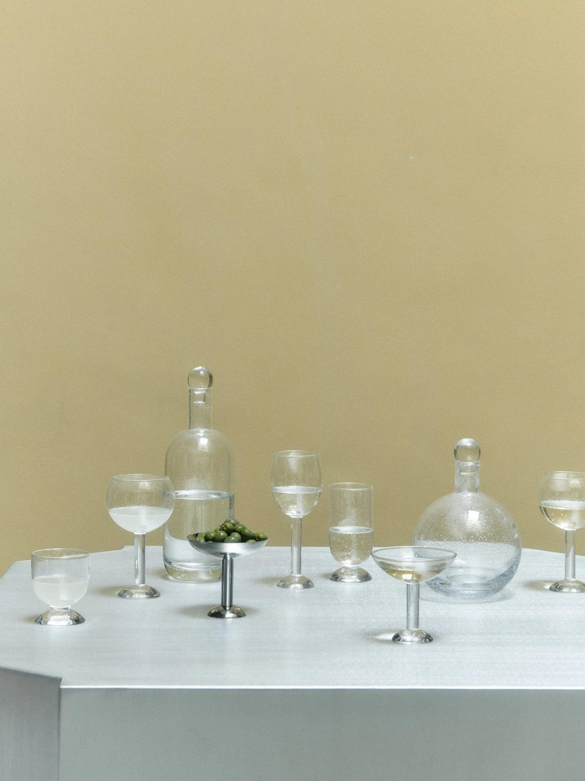 METAL CHAMPAGNE COUPE, TALL — detail view