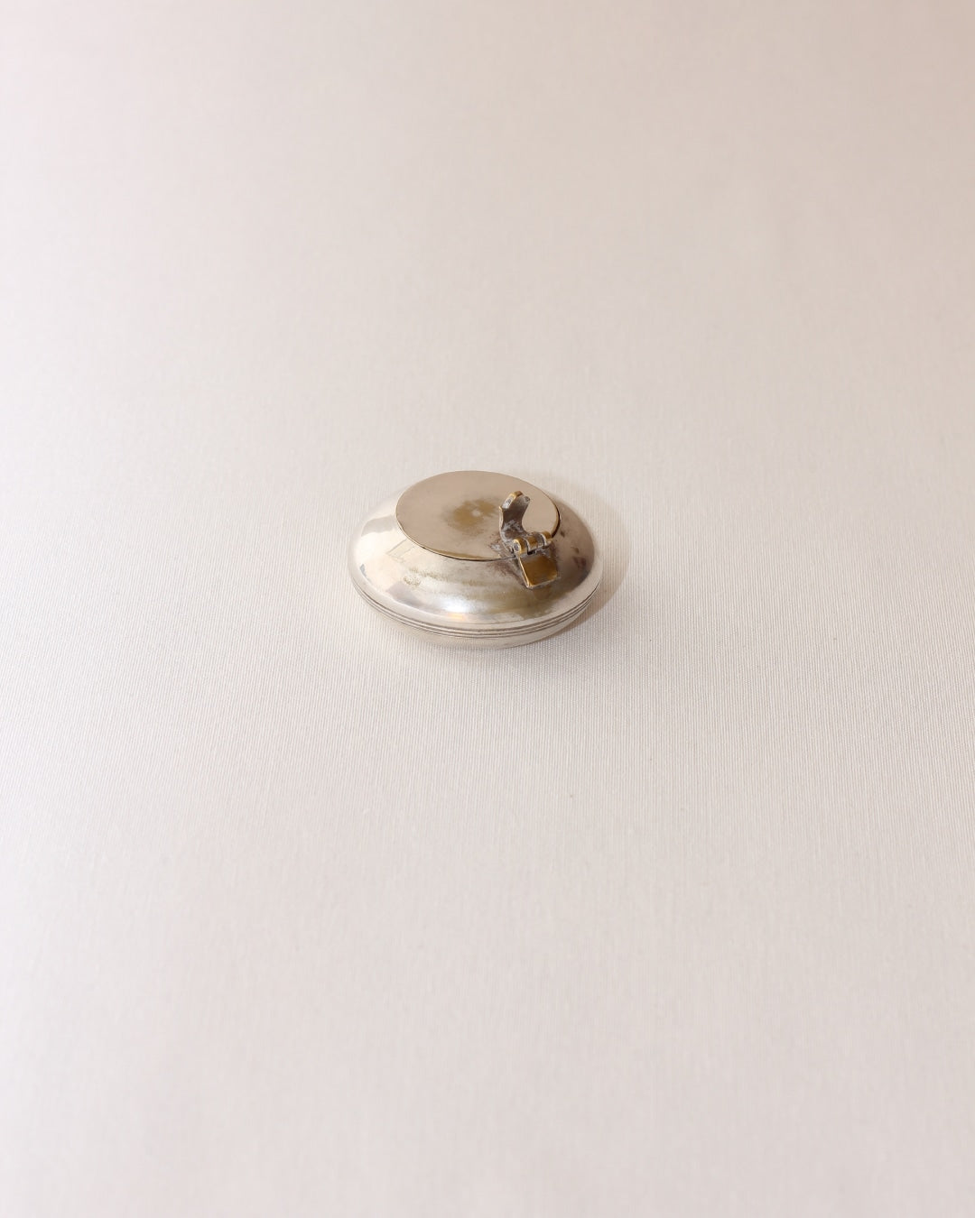 Mini Ashtray Apace Age — detail view