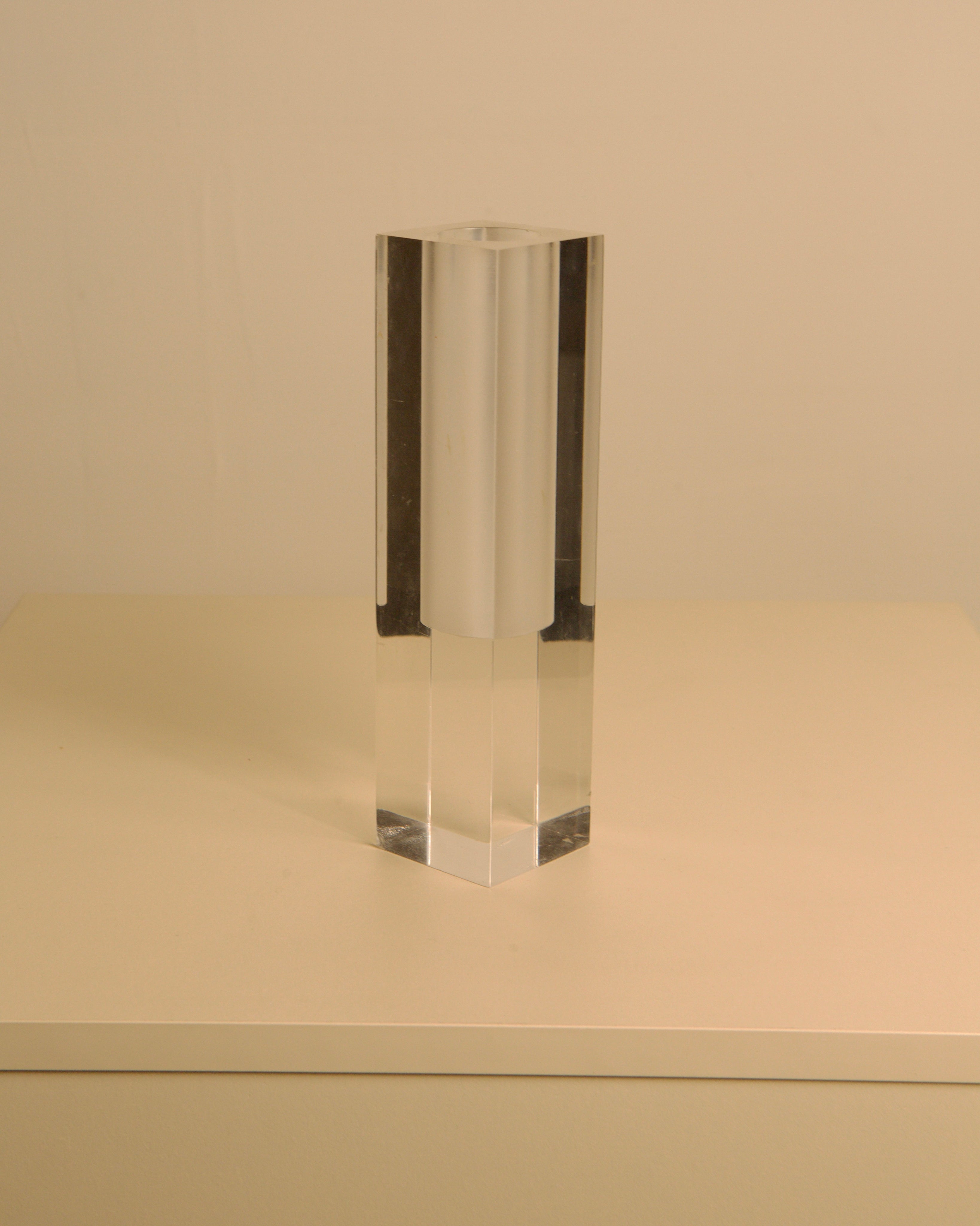 Plexiglass Vase by Luigi Massoni for Guzzini 70's | The Oblist — clear acrylic material