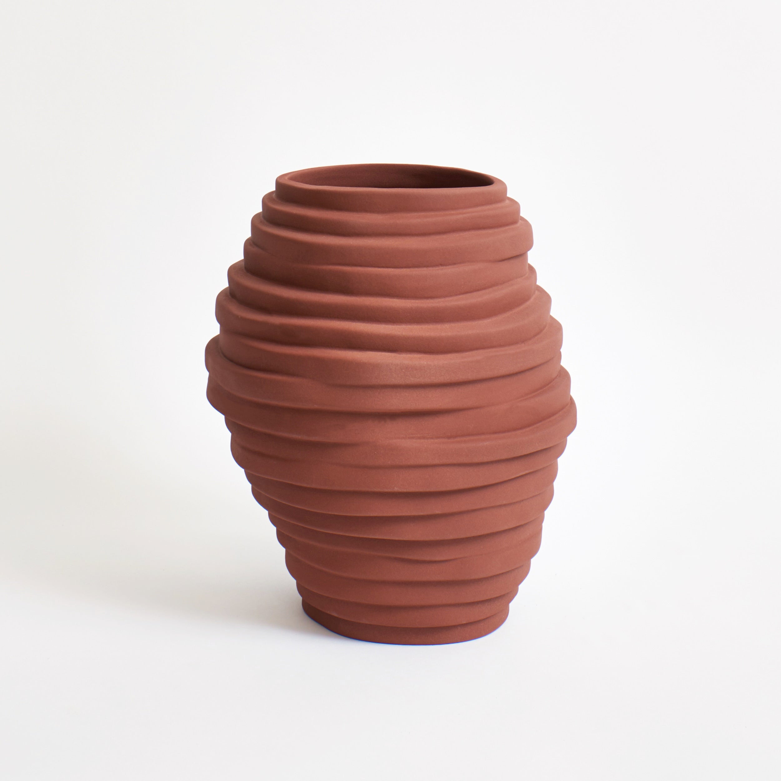 Alfonso Vase in Shiny White — front view on neutral background