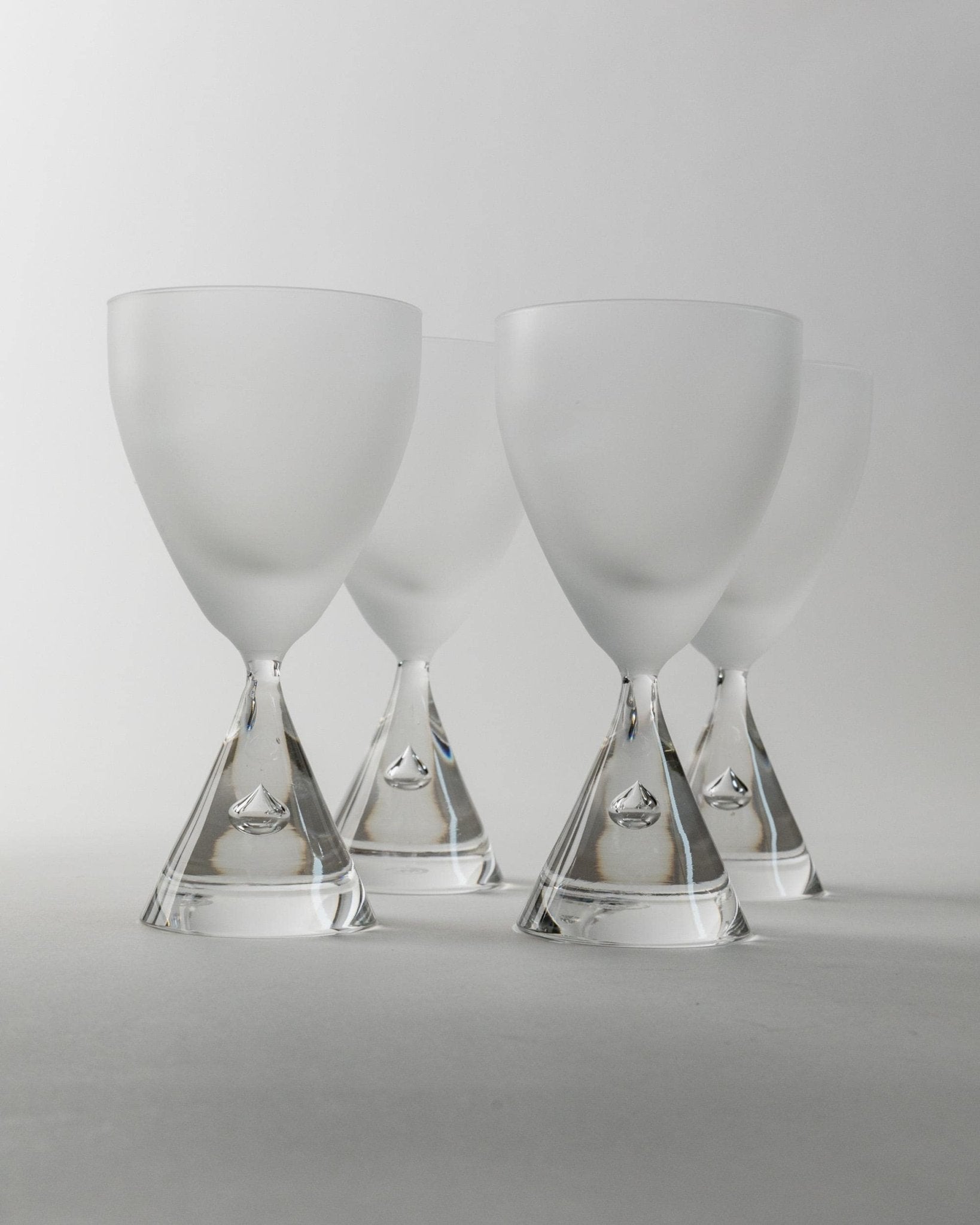 Set of 4 Vintage Murano Drinking Glasses - Hourglass Design with Bubble, Frosted and Clear Glass - Timeless Italy 80s - Wine Glasses, Gift — view 9
