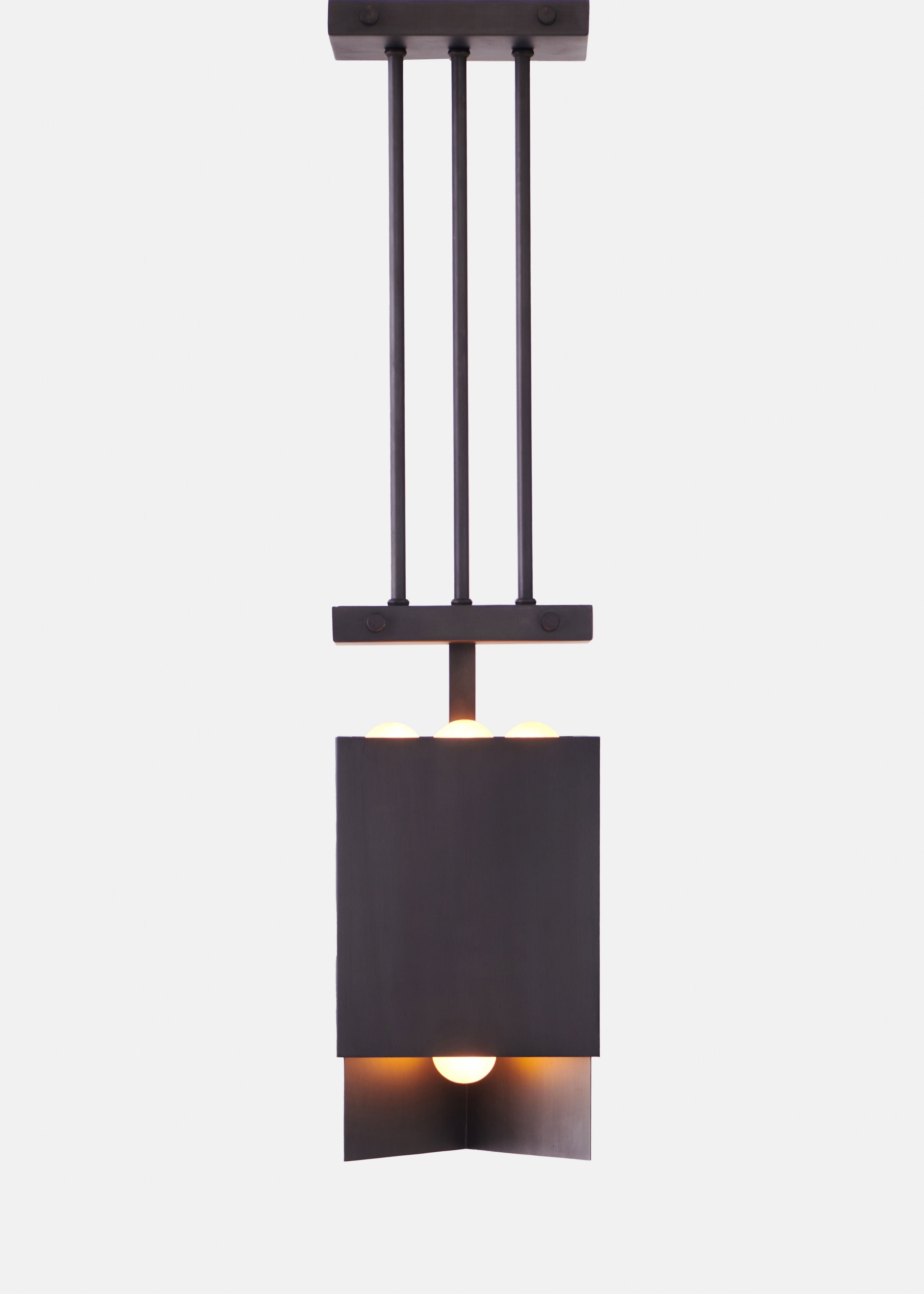 Wind Single' Pendant Light — side view highlighting black metal design