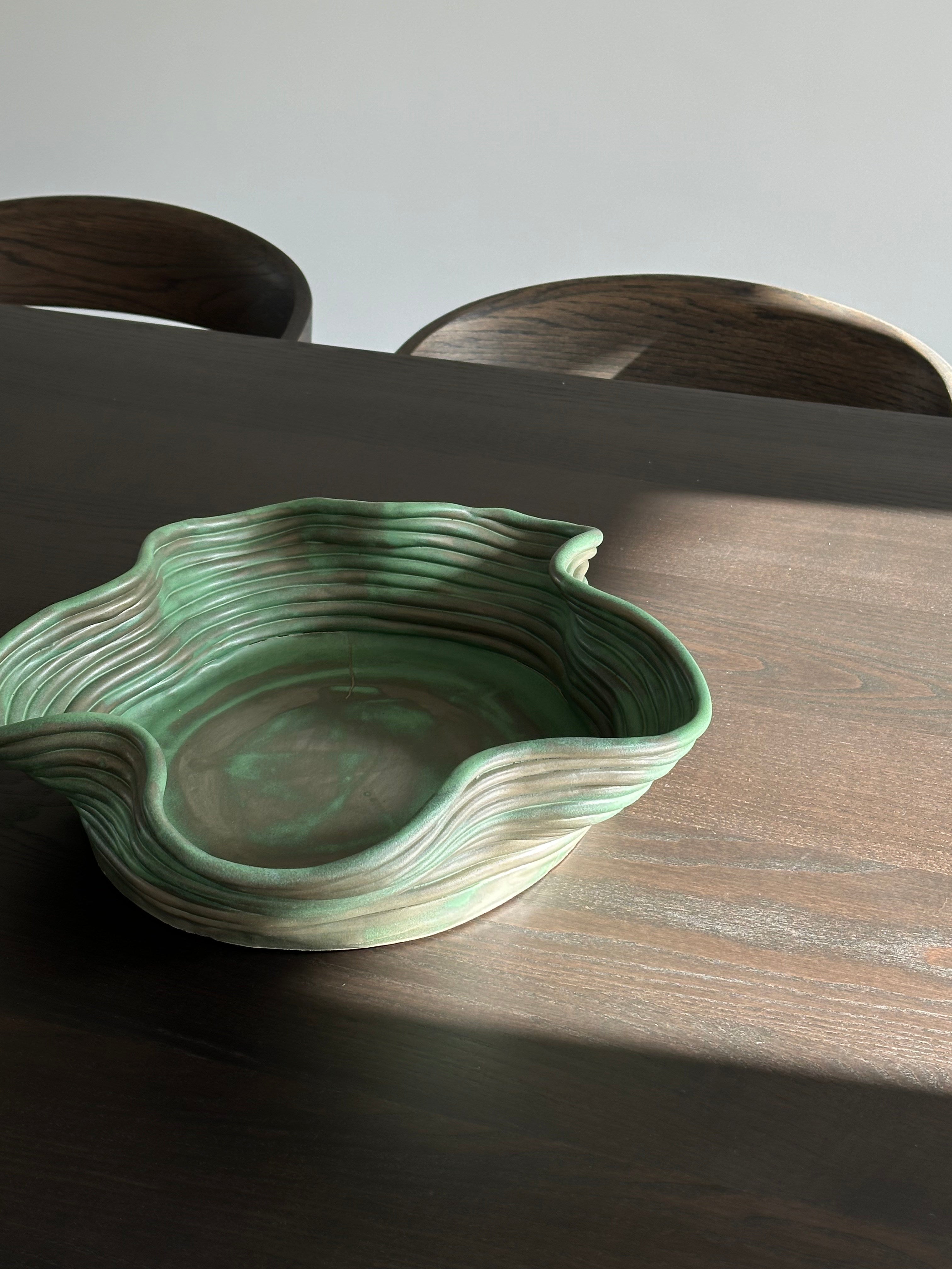 Handsculpted ceramic bowl dark green big — side angle