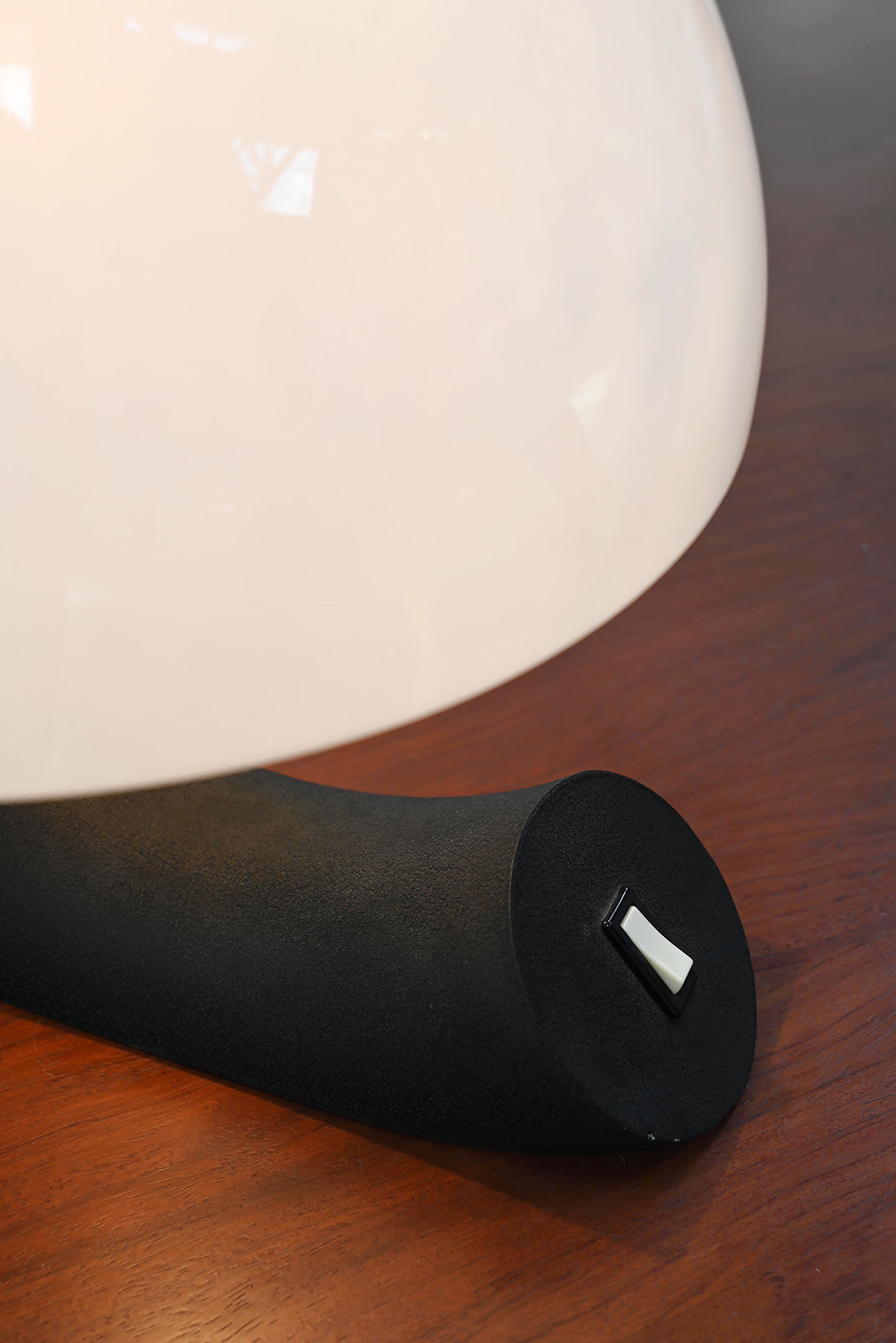 Black cylindrical base detail of Italian Concordia table lamp 1970s