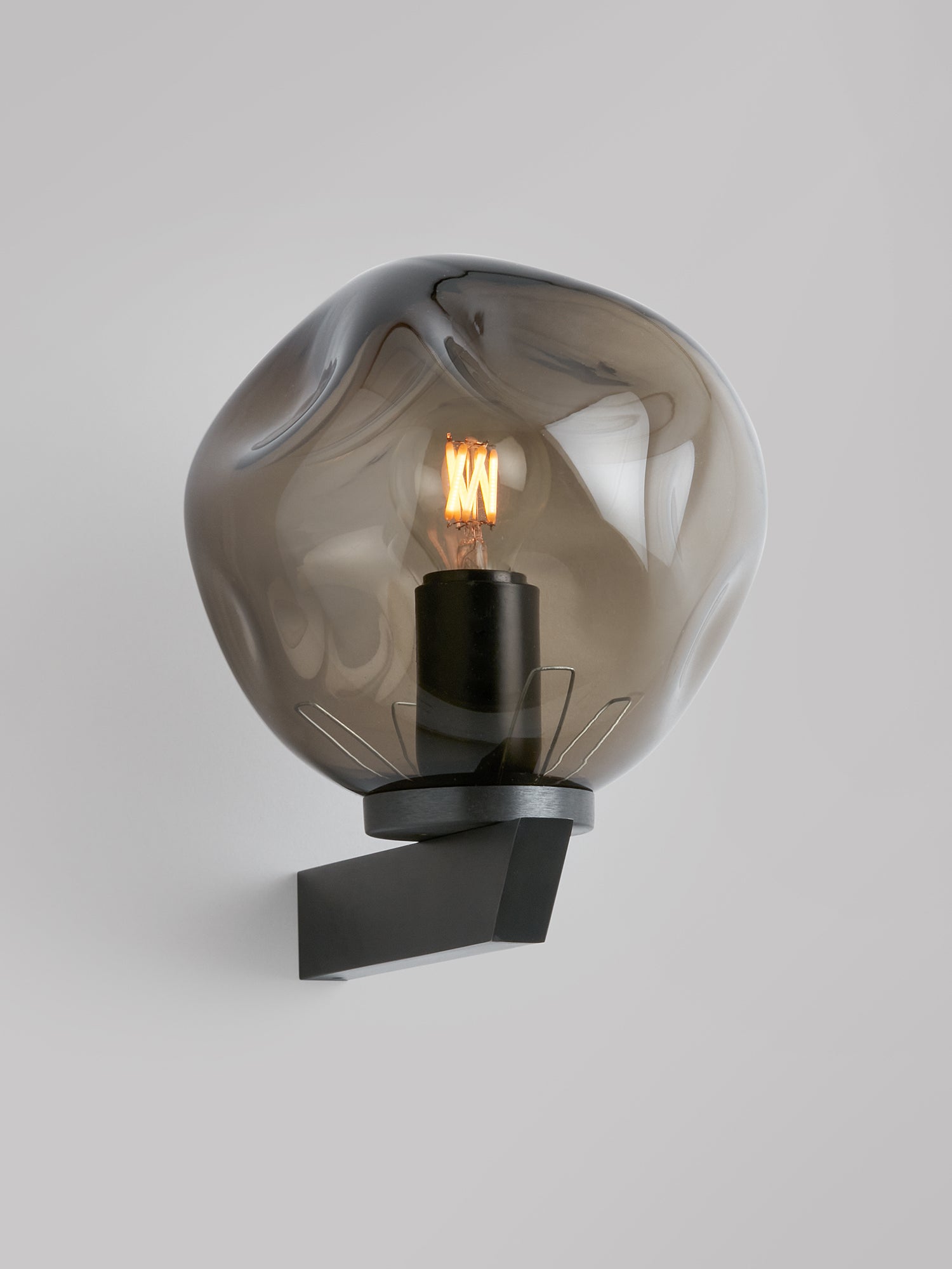 Gaia Short Wall Light