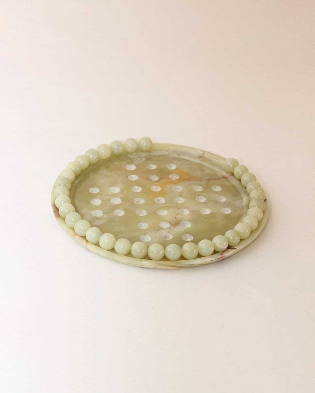 Alabaster Solitaire Game — close-up