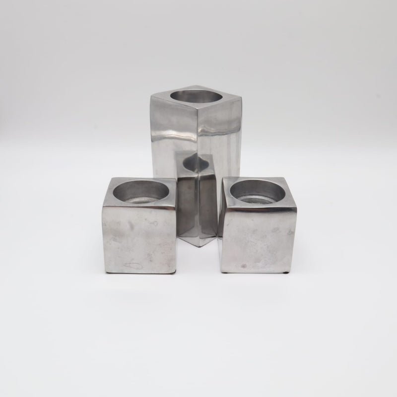 Minimalist Aluminum Column Candle Holders (Set of 3) – Italy by Forma Finds | The Oblist