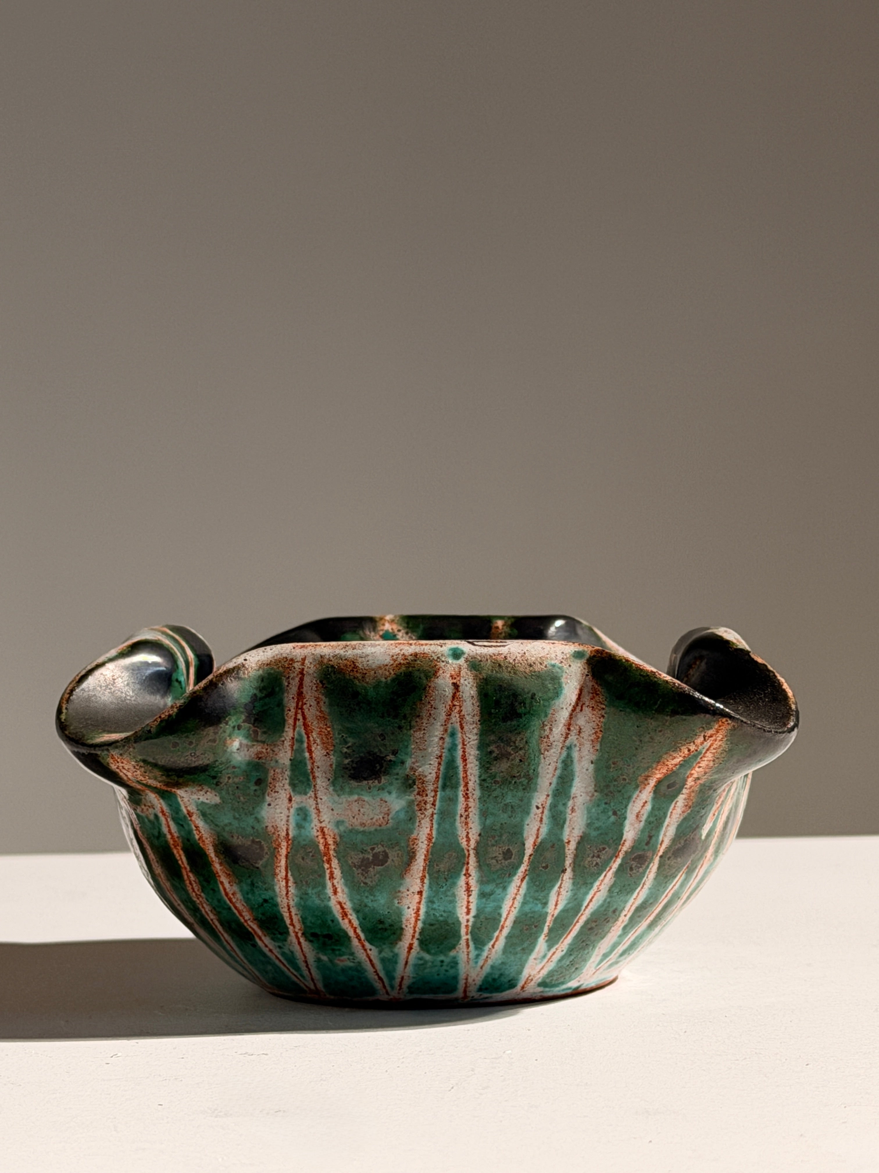 Ceramic vide-poche by Robert Picault, Vallauris, circa 1950 — side angle