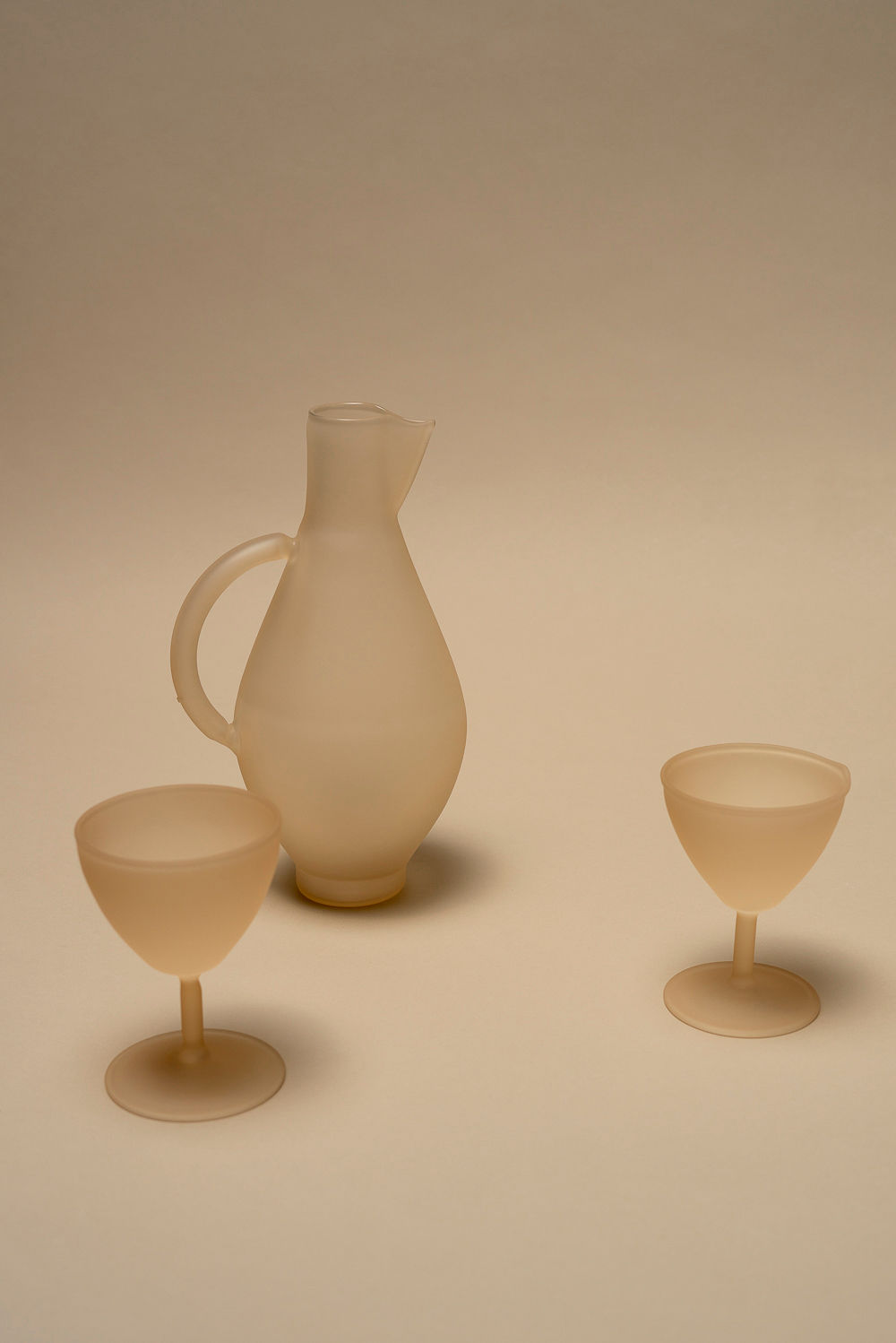Ecru Pitcher Set