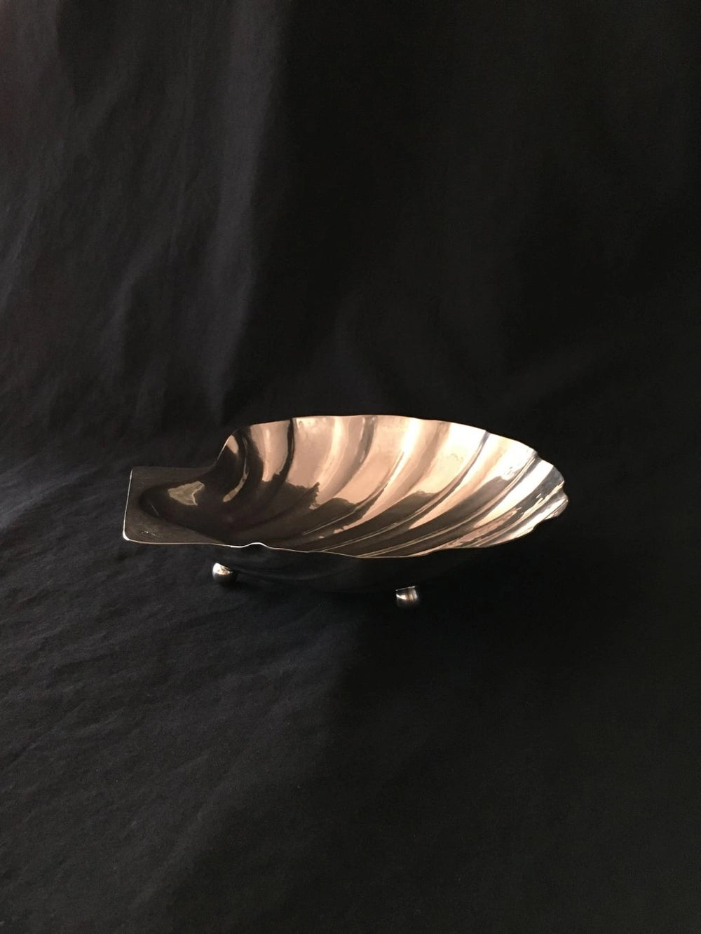 Cassetti Firenze Silver-Plated Shell Centerpiece — detail view