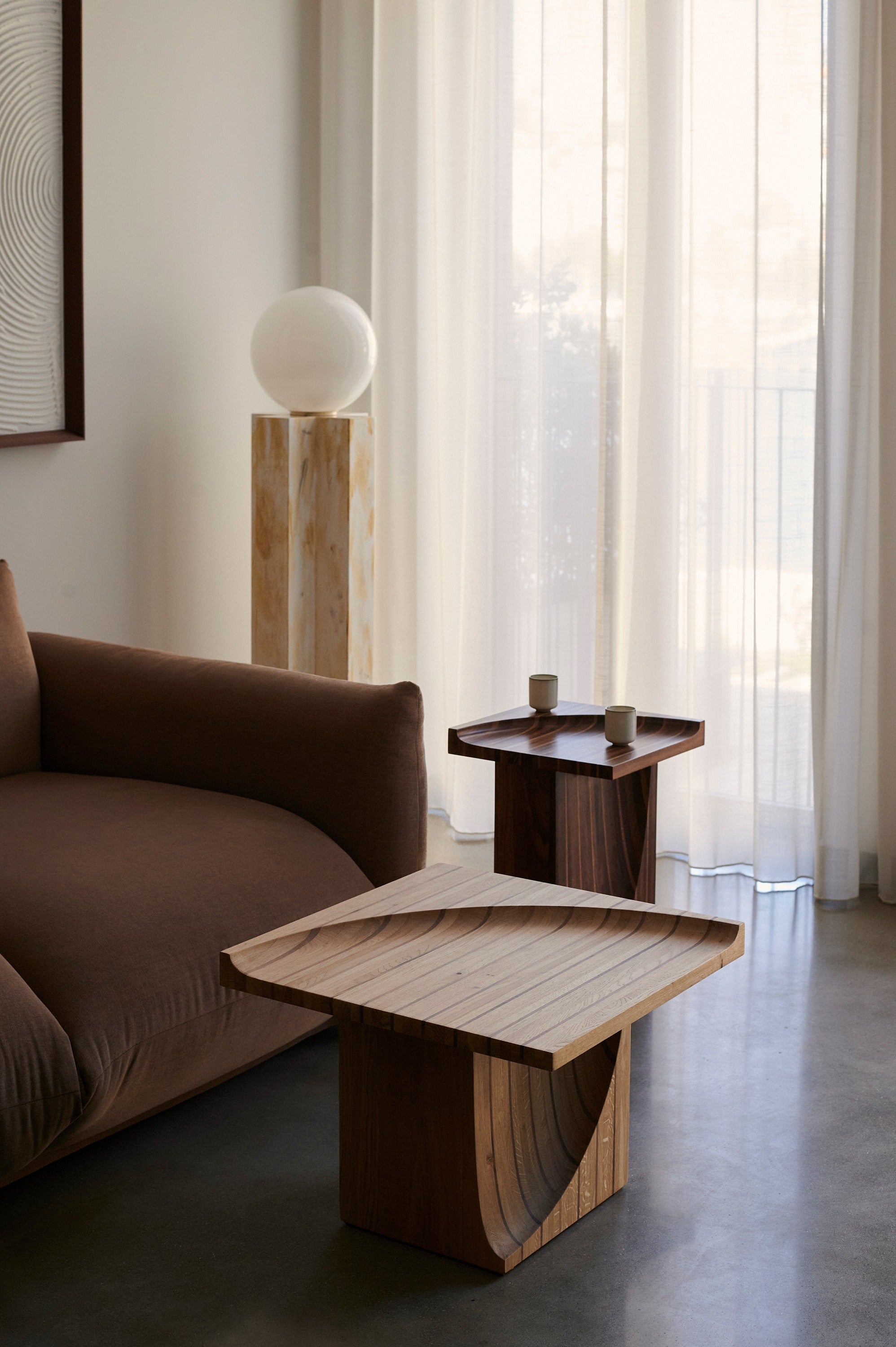 Trama Side Table in Wood and Oak — lifestyle setting