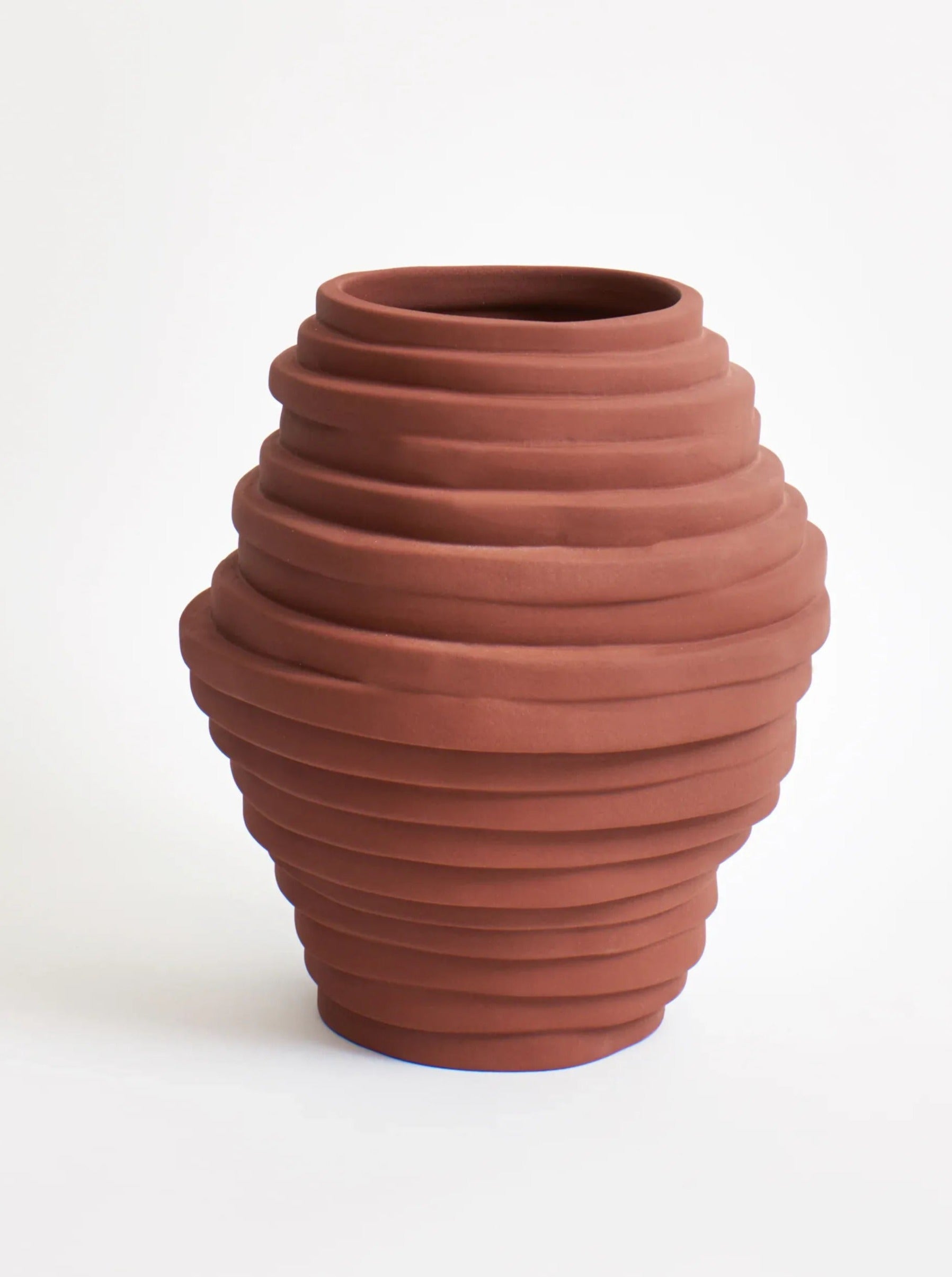 Alfonso Vase Brick — close-up of terracotta textured surface