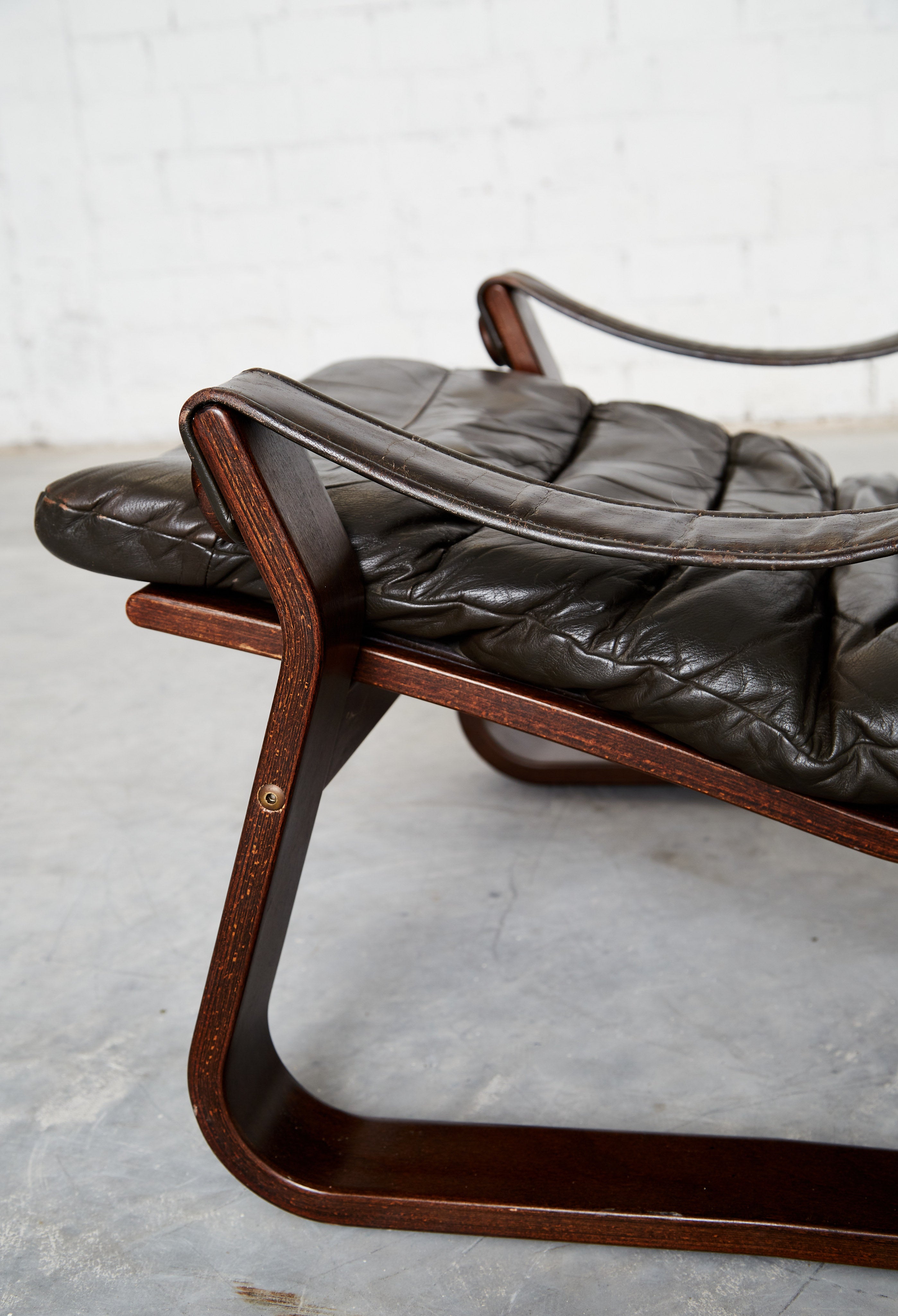 Georg Thams Lounge Chair for Vejen Polstermøbelfabrik — in context