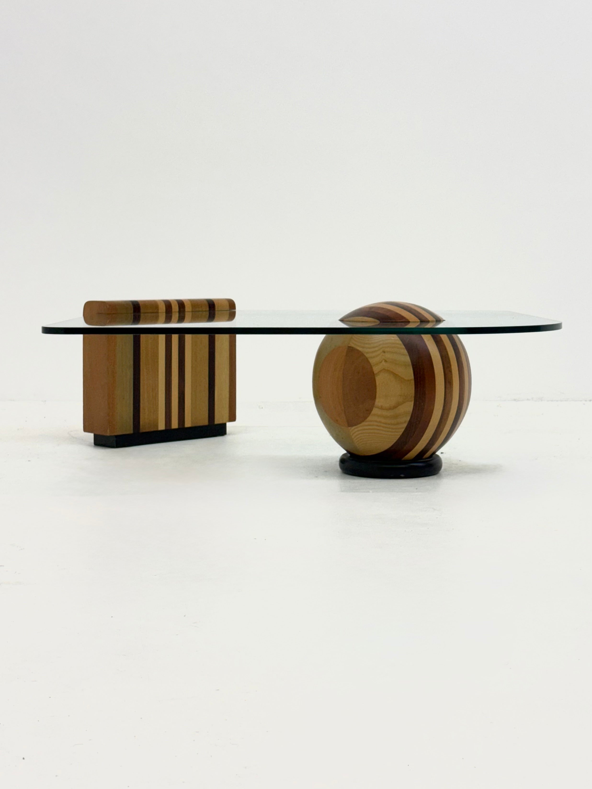 Vintage Metafora coffee table by Massimo & Lella Vignelli for Casigliani — detail view