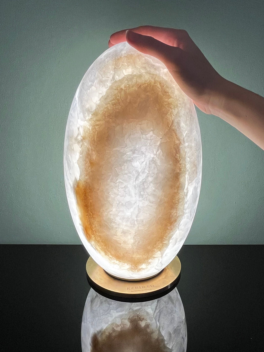 Rebirth' Table Lamp by Giulia Archimede — close-up of illuminated alabaster texture