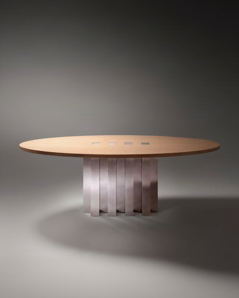 Oval dining table by Scenarii Edition | The Oblist