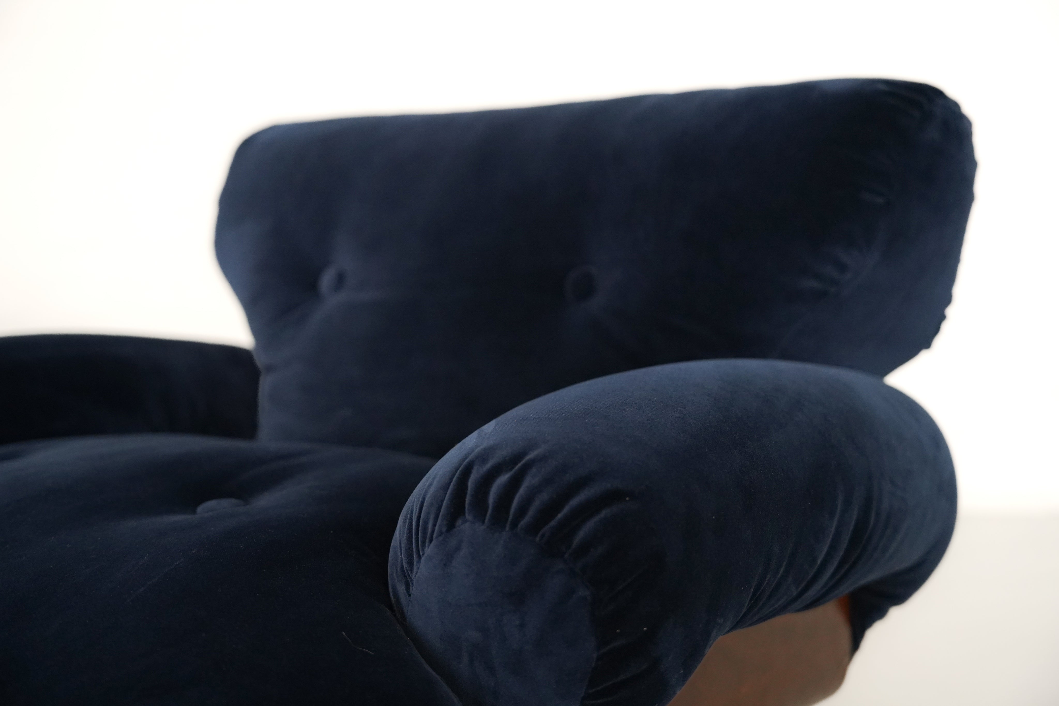 Pair of 1970s Mid Century Italian Velvet Armchairs