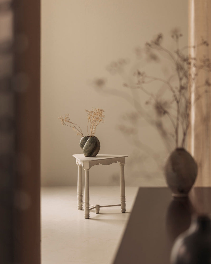 Side table attributed to Atelier Martine / Paul Poiret, France 1920s — detail view