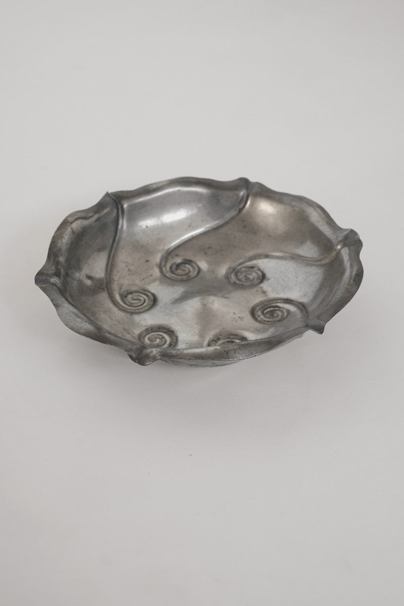 Elegant Art Nouveau Dutch Pewter Bowl — detail view