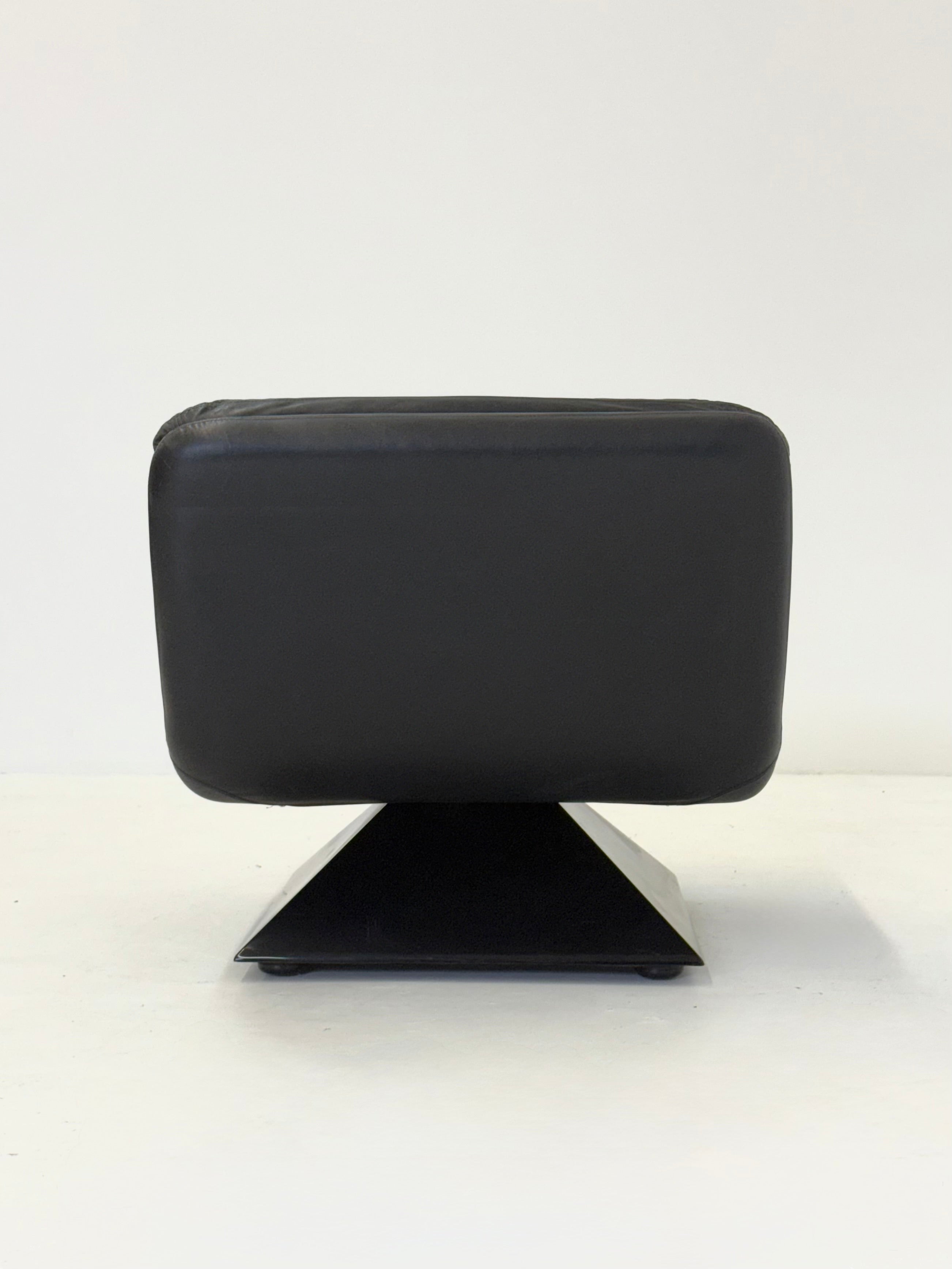 Armchairs by Hans von Klier for Giuseppe Rossi di Albizzate — view 12